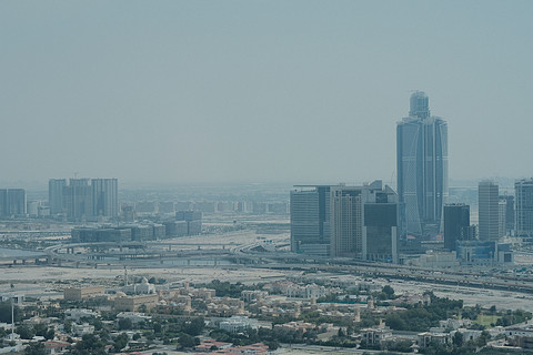 迪拜金融中心华尔道夫-天际线转角套房