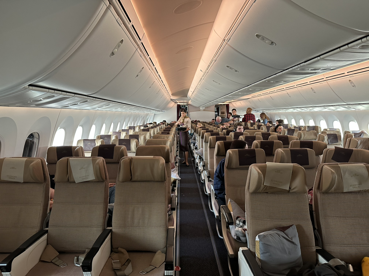 ºEY430-ձ Etihad B787 AUH-BKK Business Class