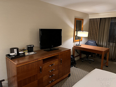 【纽约门户 大车希家】纽约肯尼迪机场希尔顿酒店 Hilton New York JFK