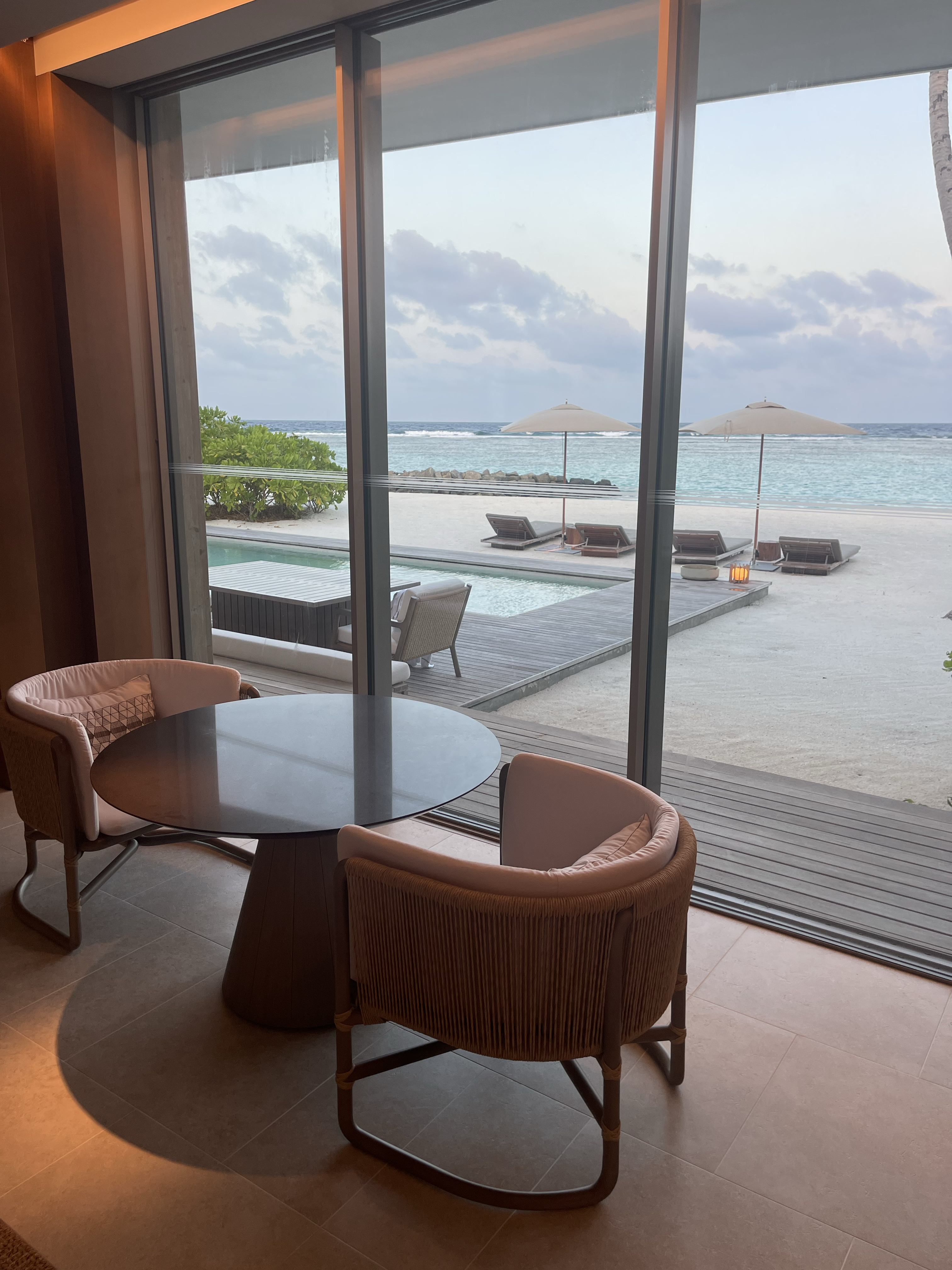 The Ritz Carlton Maldives, Fari Island ֮֮