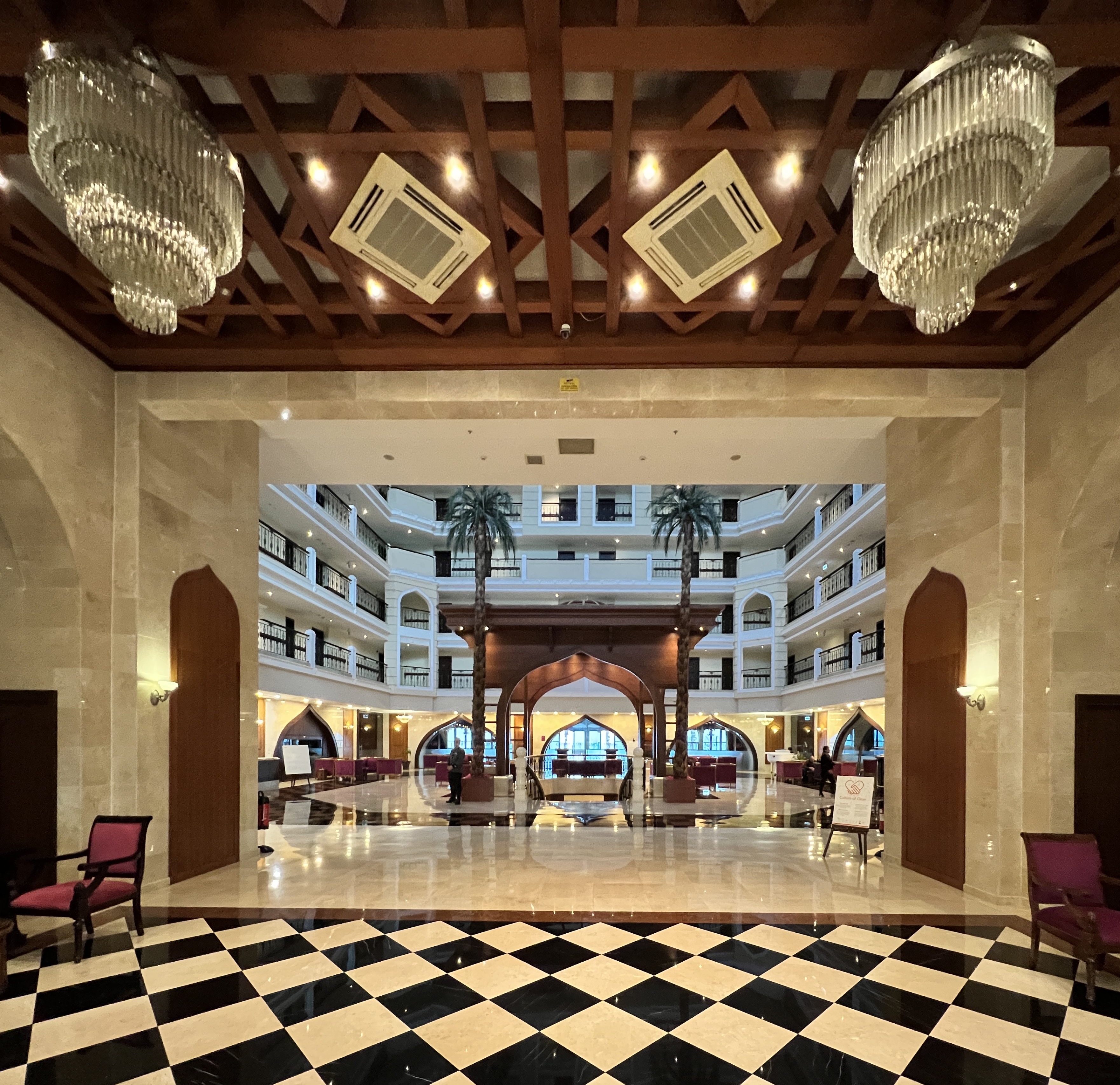 Crowne Plaza Antalya  |  直面地中海的Junior Suite