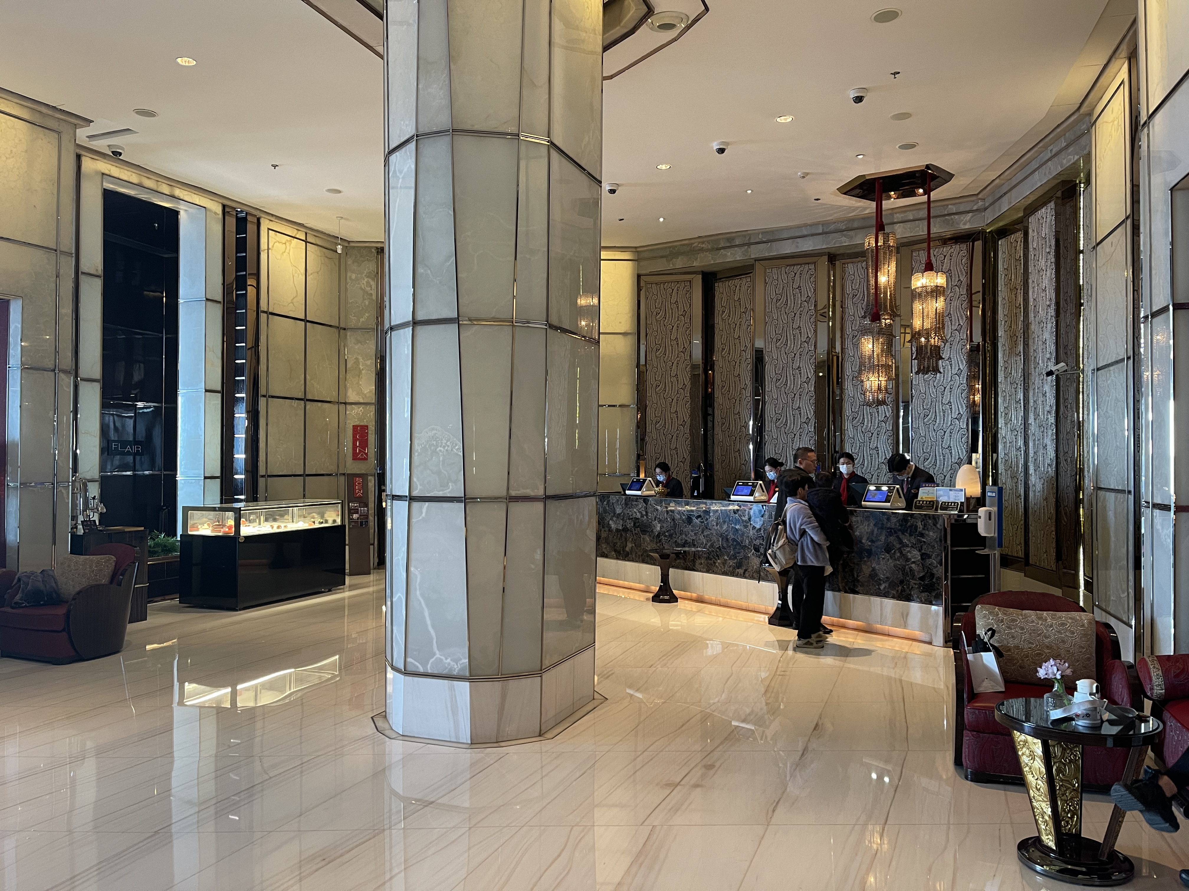 ʮ -Ϻֶ˼پƵ The Ritz-Carlton Shanghai Pudong