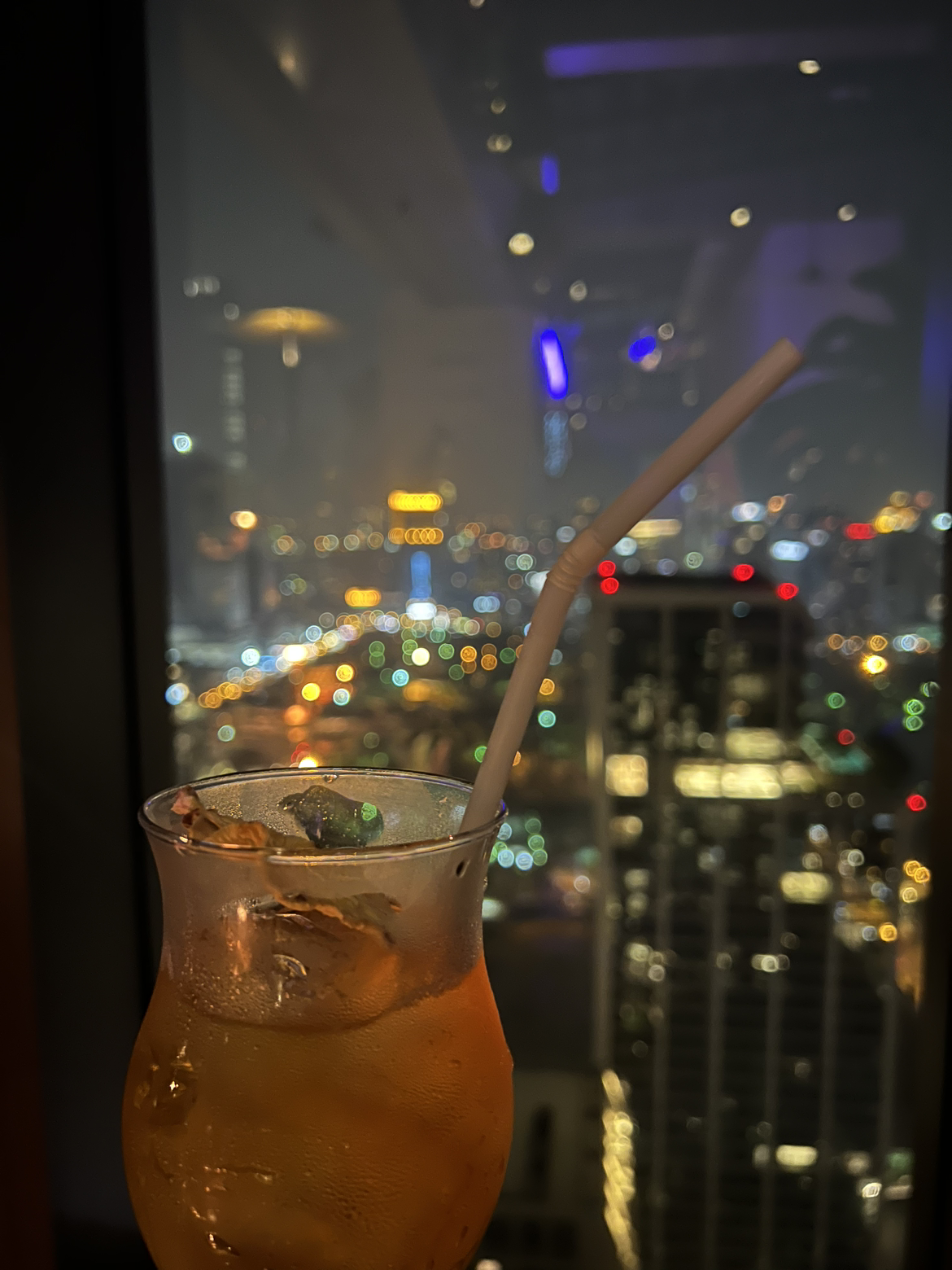 Chillin in BKKȽնõƵΡKimpton Maa-Lai Bangkok
