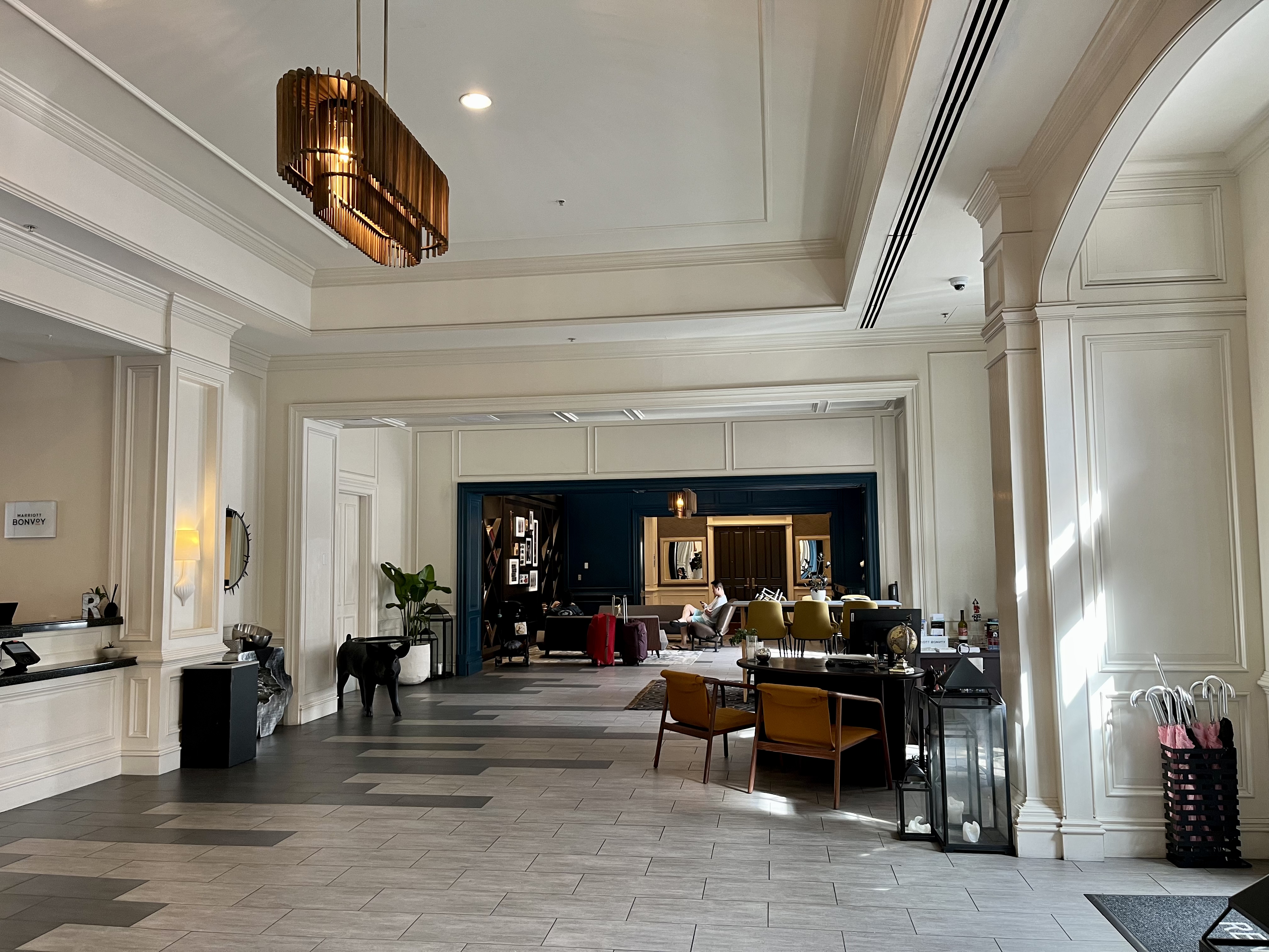  ˹ʷ 
Lindy Renaissance Charleston Historic District Hotel