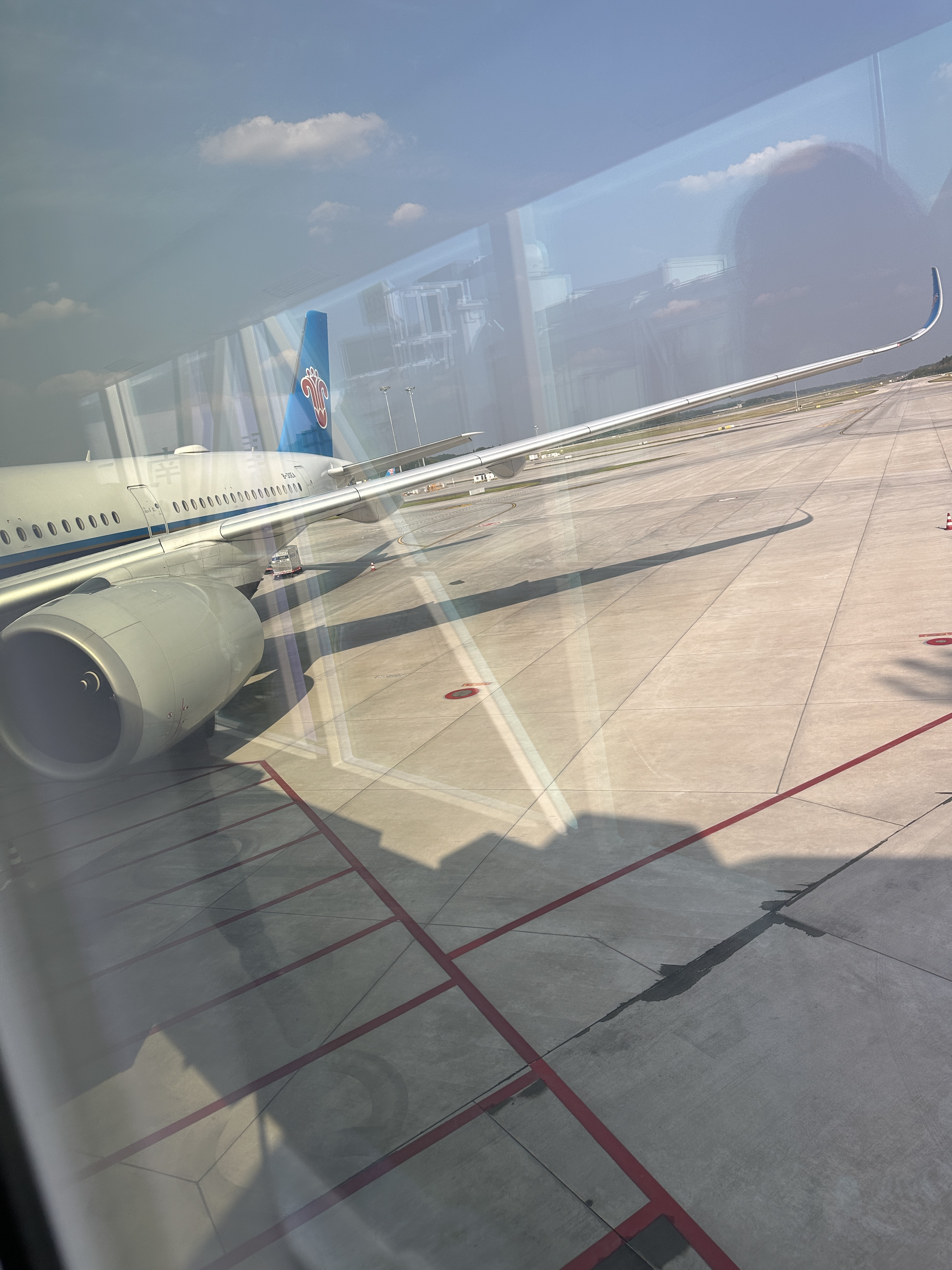 ϺйCZ8244 ɶ츮-Ϻ A350 