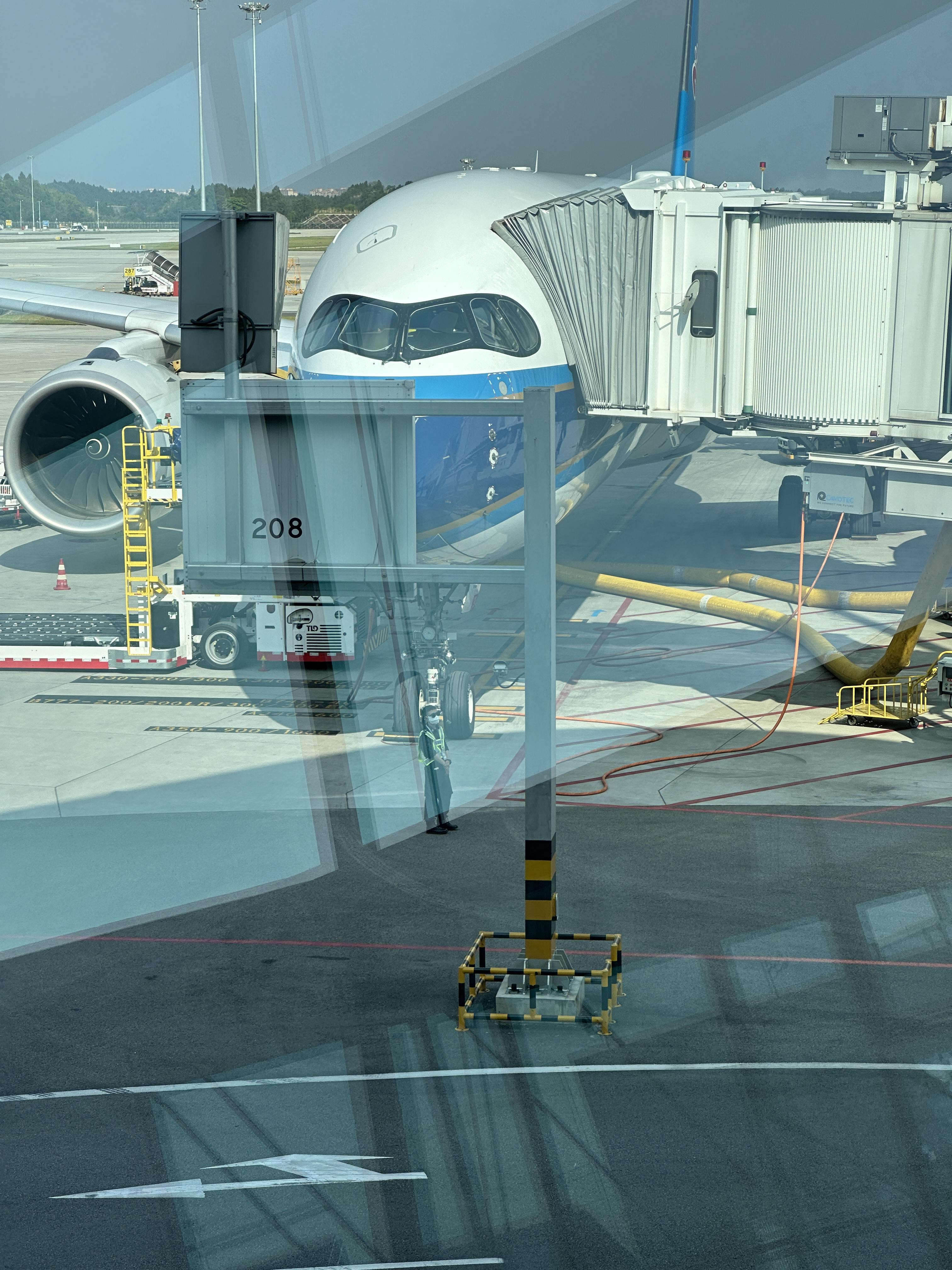 ϺйCZ8244 ɶ츮-Ϻ A350 