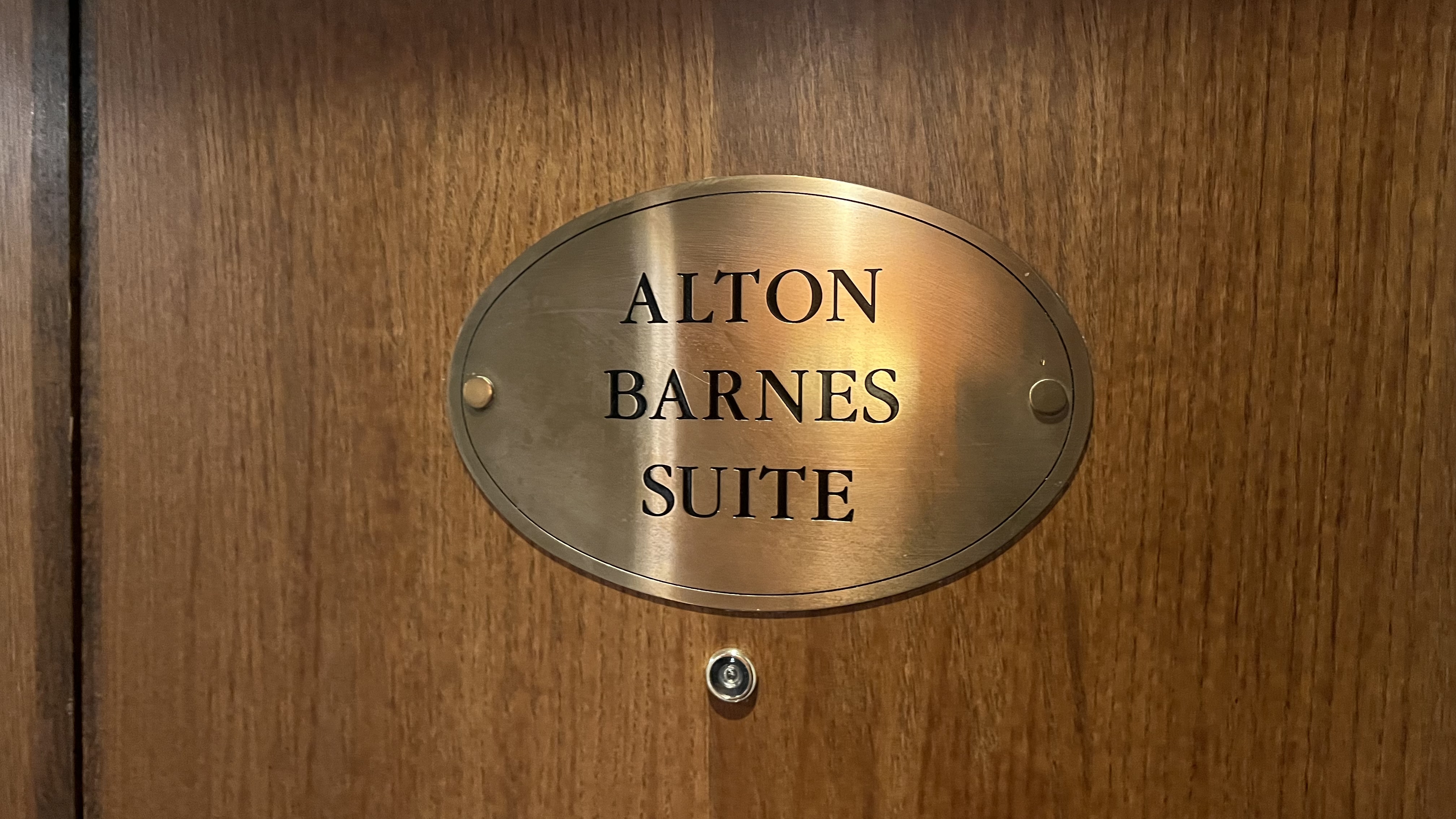 Delta hotels Swindon ˹µǵ¶ƵAlton BarnesٰͶ˹׷ס