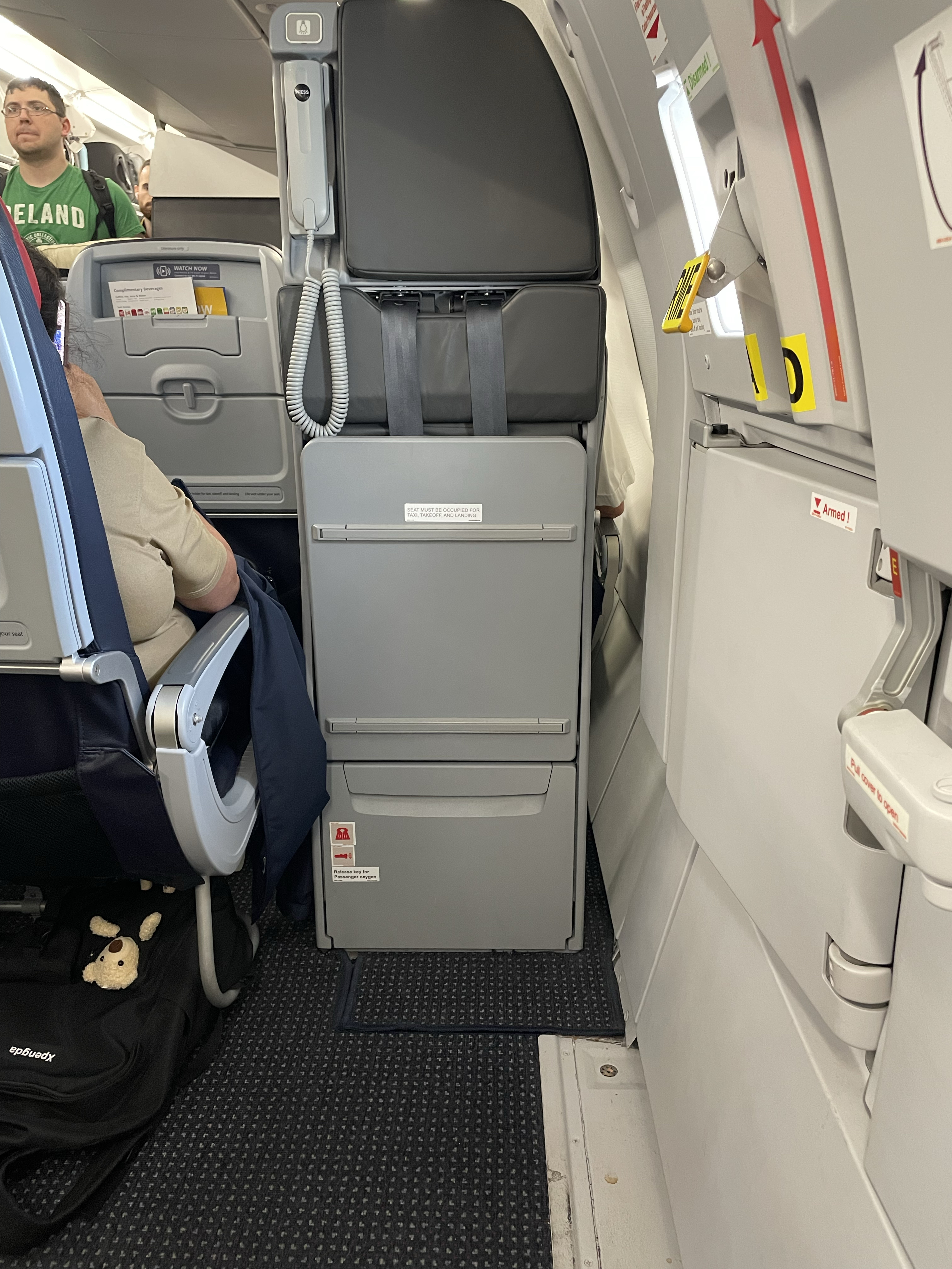 AA 1992 SEA - DFW  ͼ  ˹ò Report ͨͼLounge