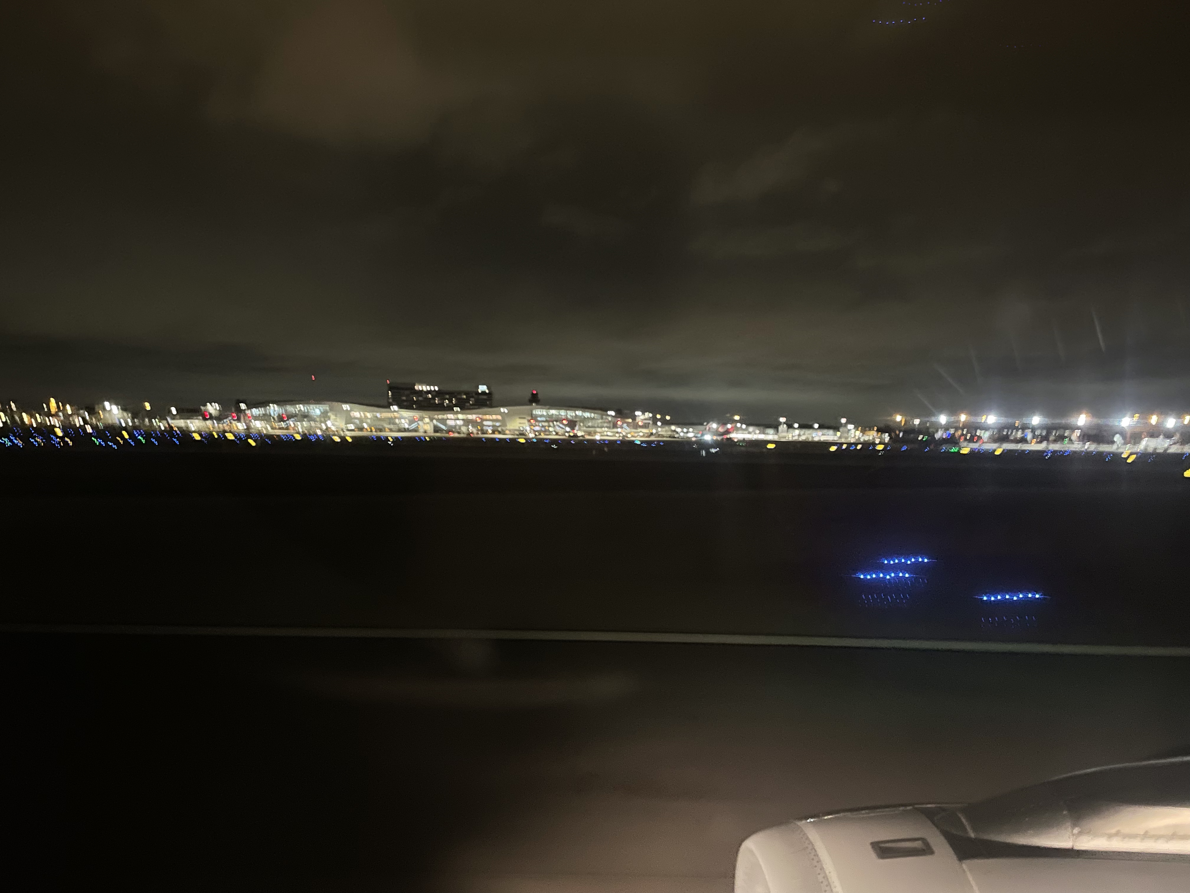 AA 1992 SEA - DFW  ͼ  ˹ò Report ͨͼLounge