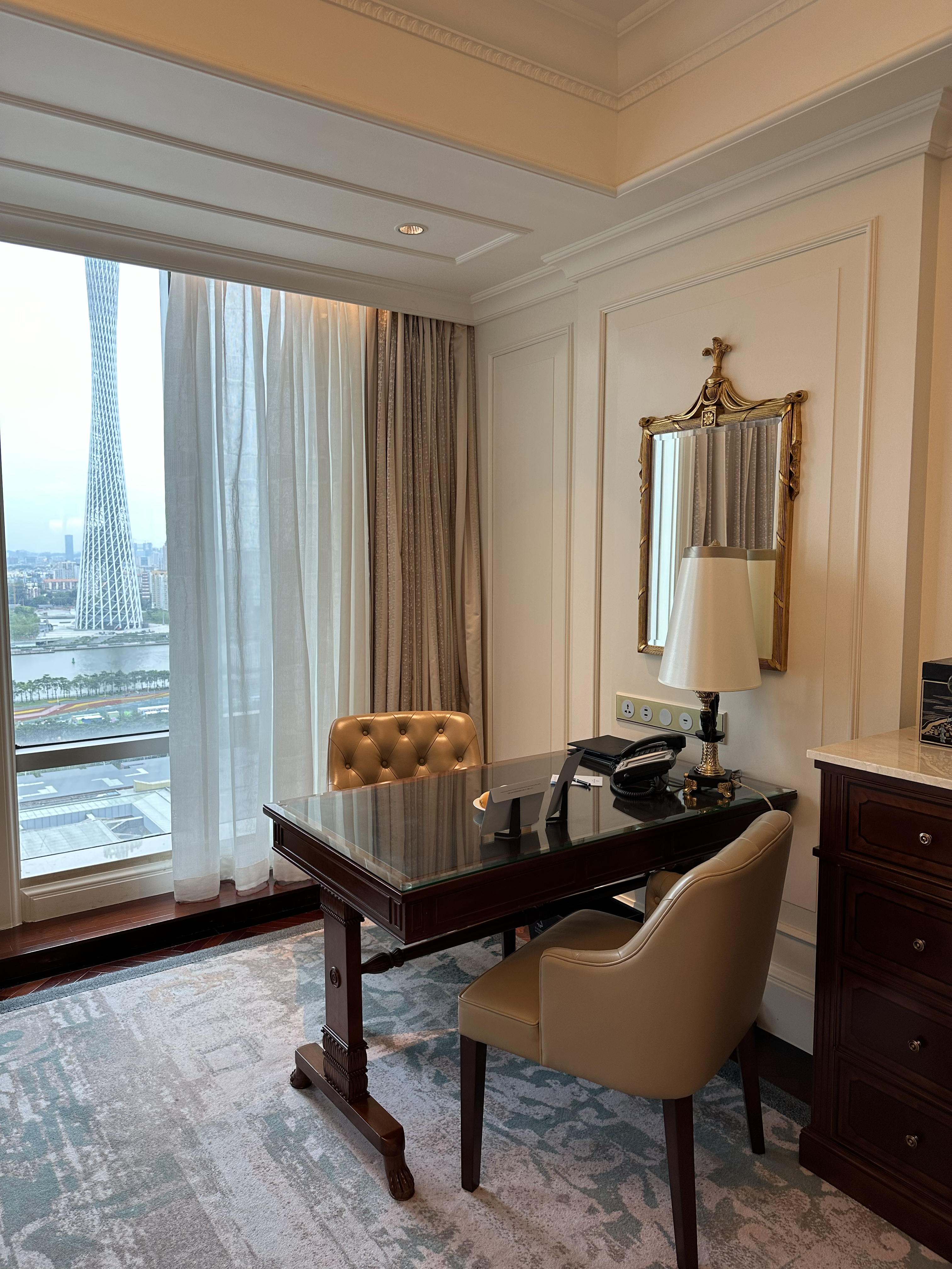 ˼ The Ritz-Carlton Guangzhou