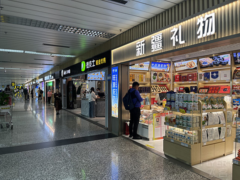 MU5633 东航 SHA-URC-KHG 魔都-乌鲁木齐-喀什 国内最长航线公务舱