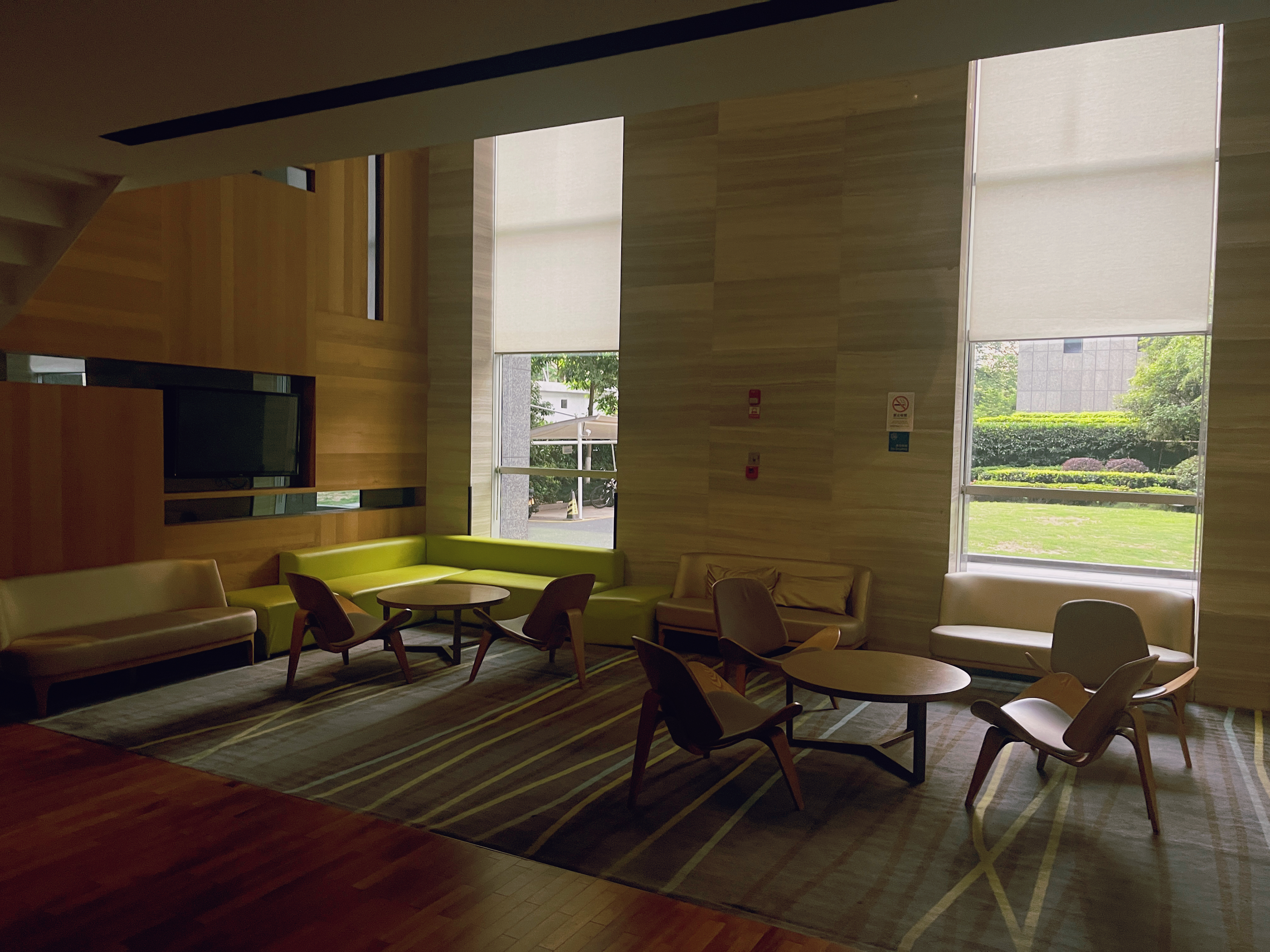 ݻѡվƵ꣺ڴAtwell Suites