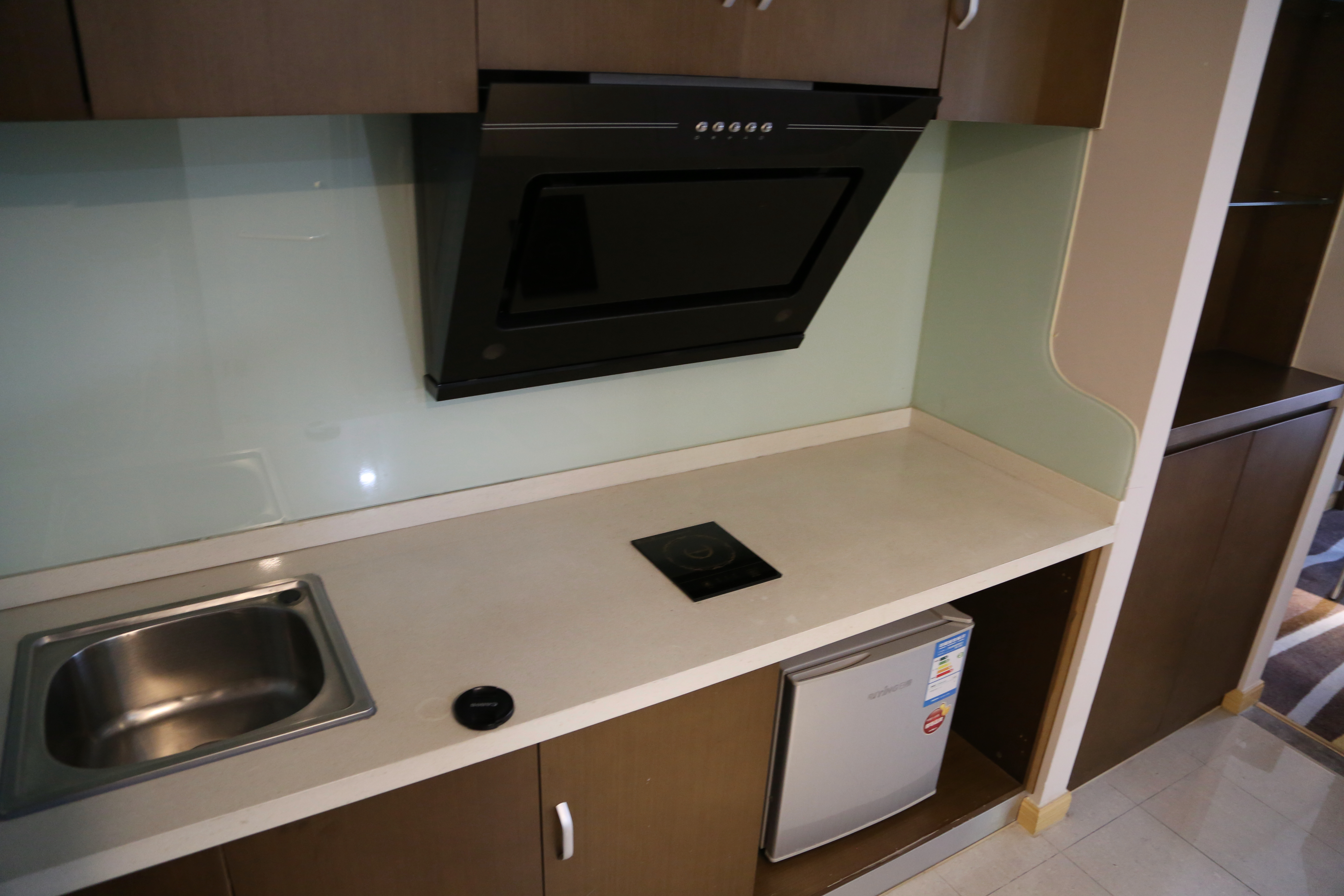 ݻѡվƵ꣺ڴAtwell Suites