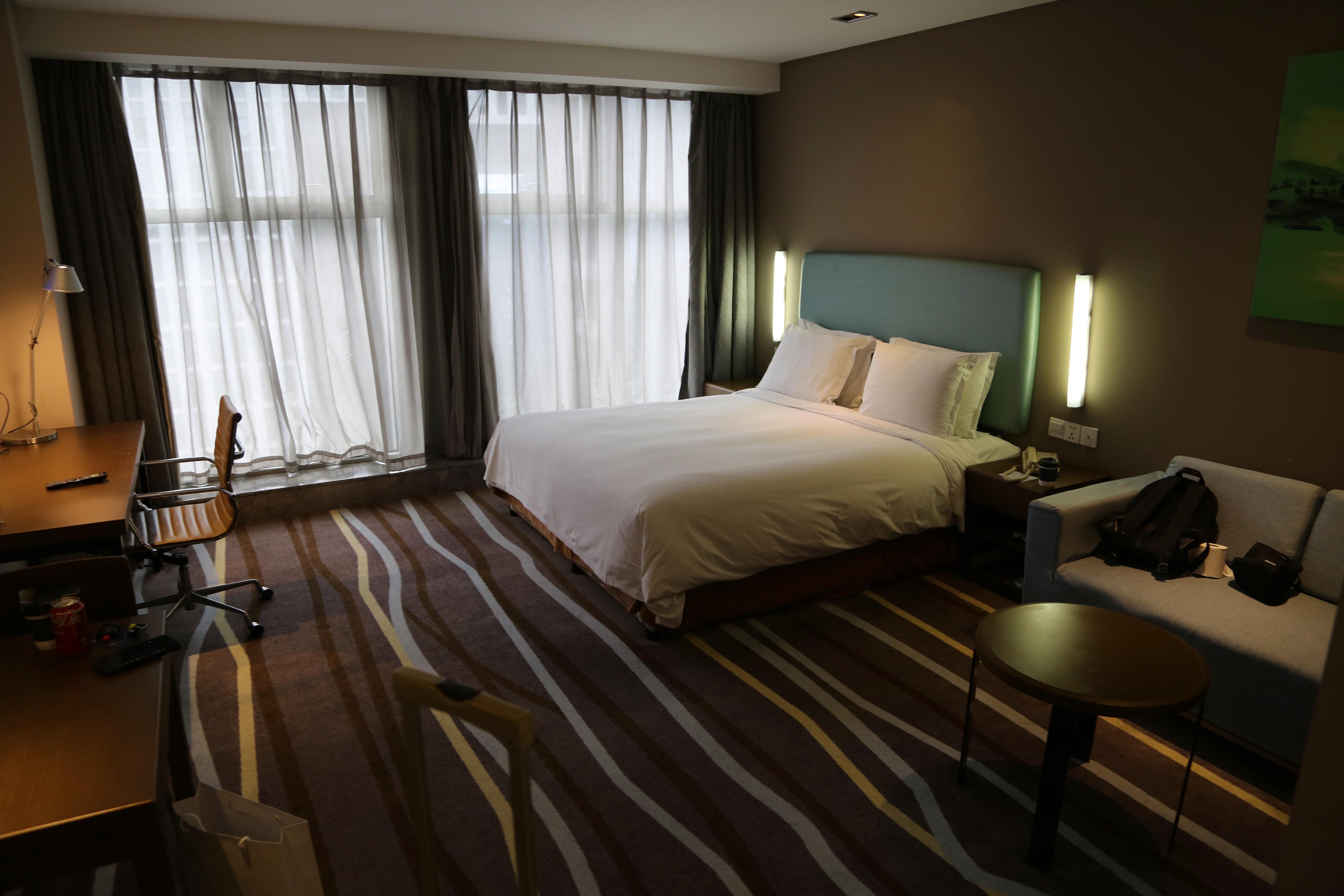 ݻѡվƵ꣺ڴAtwell Suites