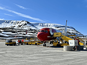 与挪威人一起飞向北极 | 挪威航空 奥斯陆-特罗姆瑟-朗伊尔城 DY396 737-800 经济舱