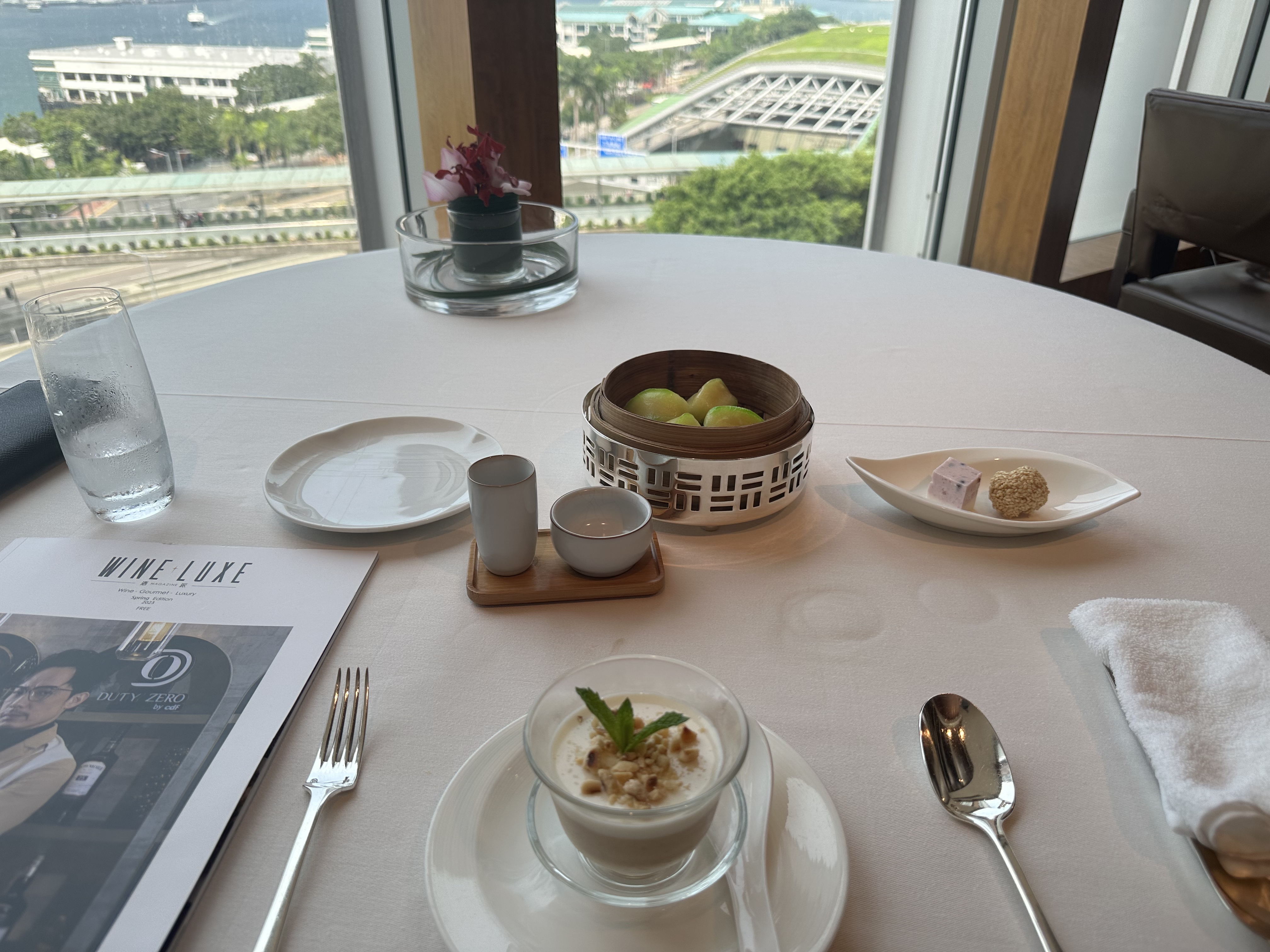 ļƵ Four Seasons Hotel Hong Kong