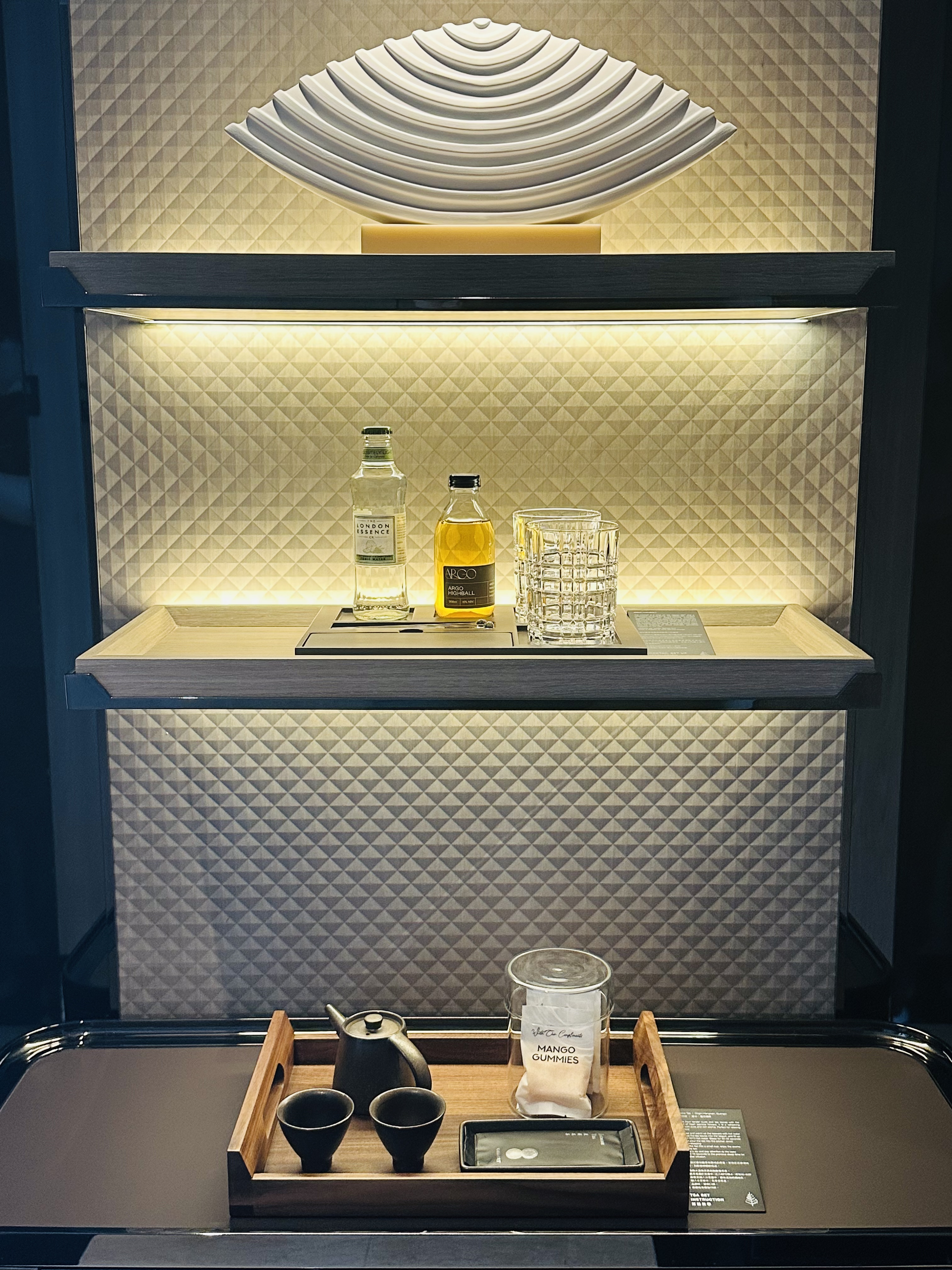 ļƵ Four Seasons Hotel Hong Kong
