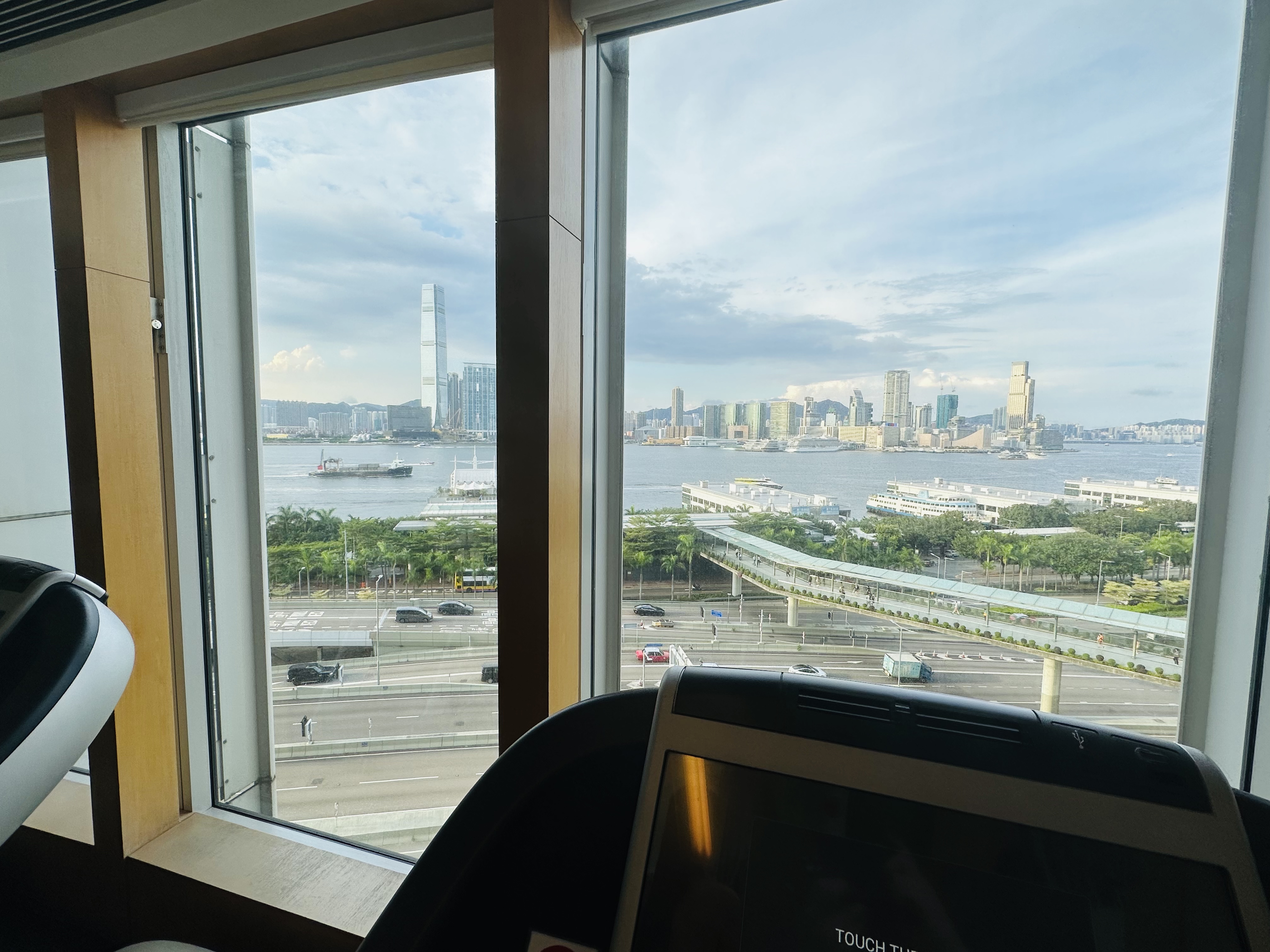 ļƵ Four Seasons Hotel Hong Kong