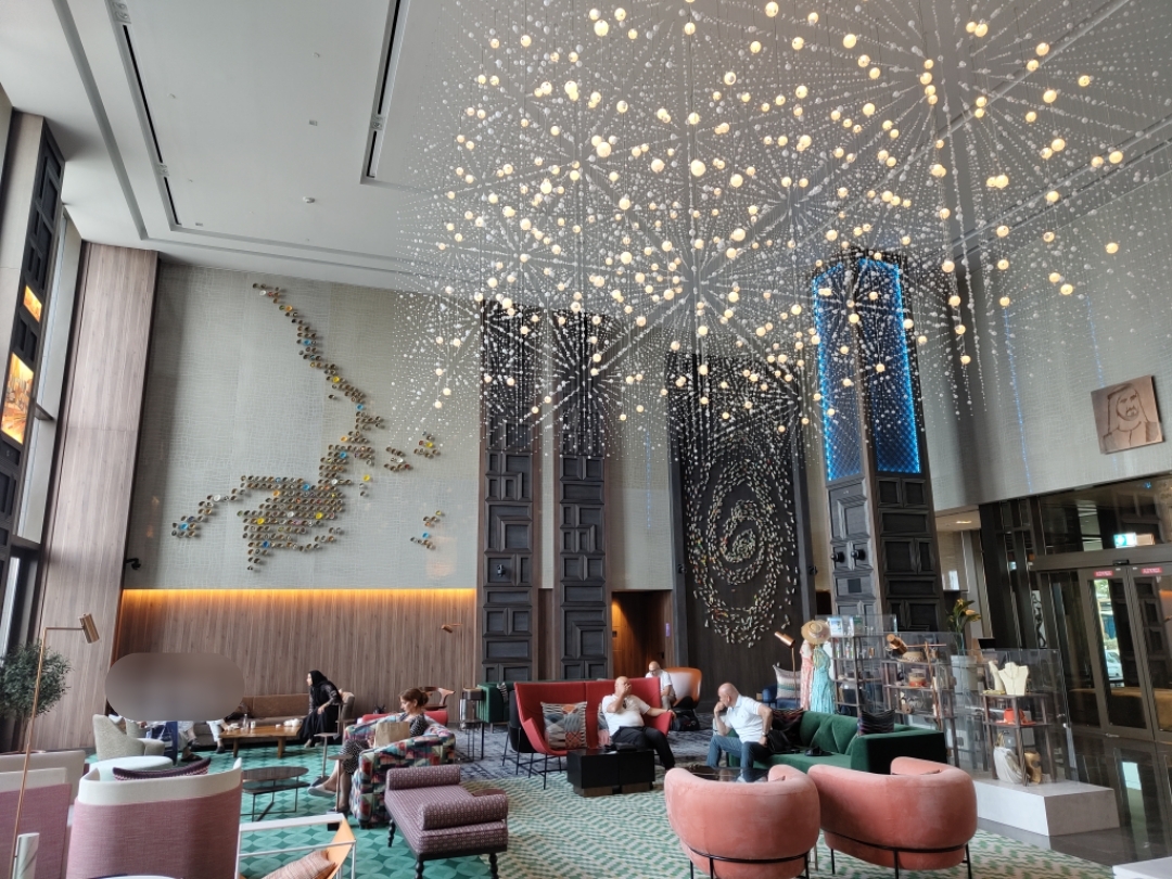 ׷׷  ϰ;Ƶ꣨Hyatt Centric Dubai Jumeirah