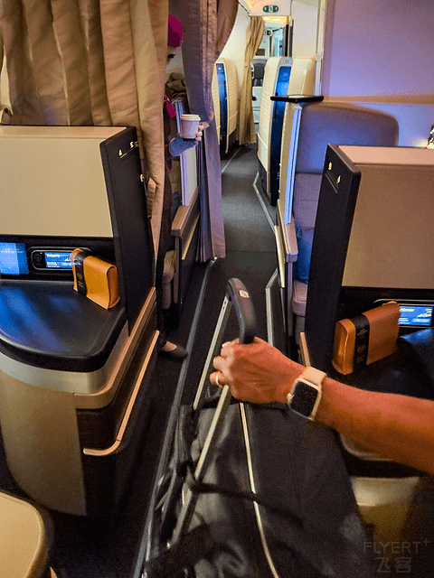 IAD-AUH｜First Class｜阿提哈德航空华盛顿-阿布扎比波音787头等舱｜Etihad EY130 Report
