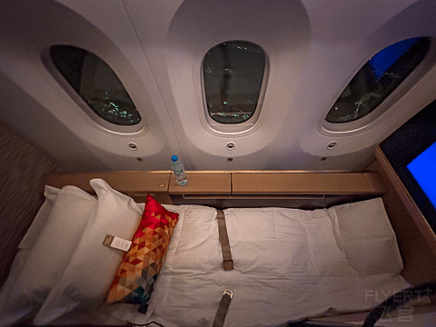 IAD-AUH｜First Class｜阿提哈德航空华盛顿-阿布扎比波音787头等舱｜Etihad EY130 Report