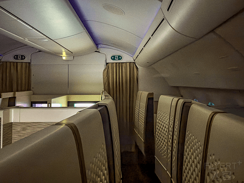 IAD-AUH｜First Class｜阿提哈德航空华盛顿-阿布扎比波音787头等舱｜Etihad EY130 Report