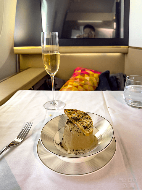 IAD-AUH｜First Class｜阿提哈德航空华盛顿-阿布扎比波音787头等舱｜Etihad EY130 Report
