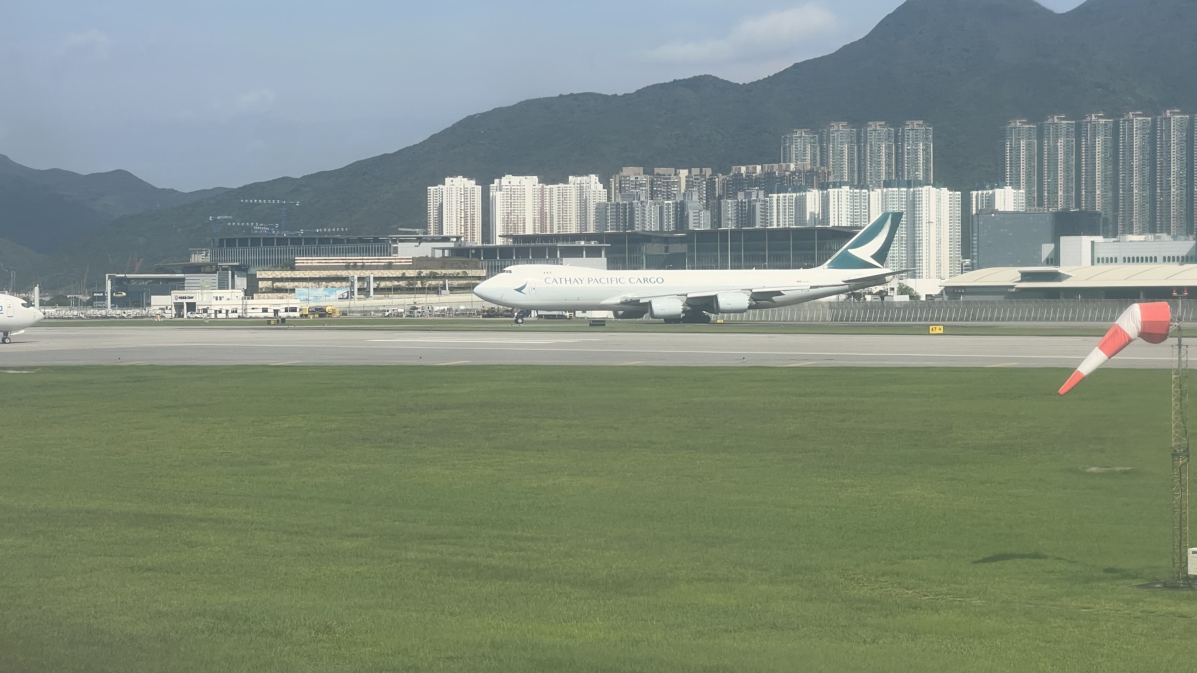 ʵΣٷͨٷ򳤺ڽϢ ۺHX238 HKG-SHA A330òͷ