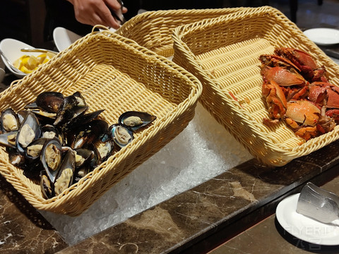 带着爸妈游江苏(2) ‖ 滁州港汇喜来登酒店 ‖ 行政套1709