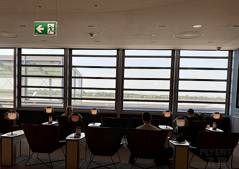 芬航AY1472经济舱｜VIE-HEL维也纳-赫尔辛基，令人印象深刻的新休息室Vienna lounge
