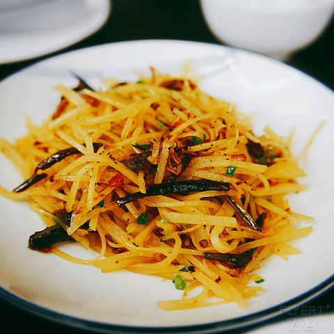 尊享中式花园典雅—昆明华邑酒店园景大床房及餐饮初体验