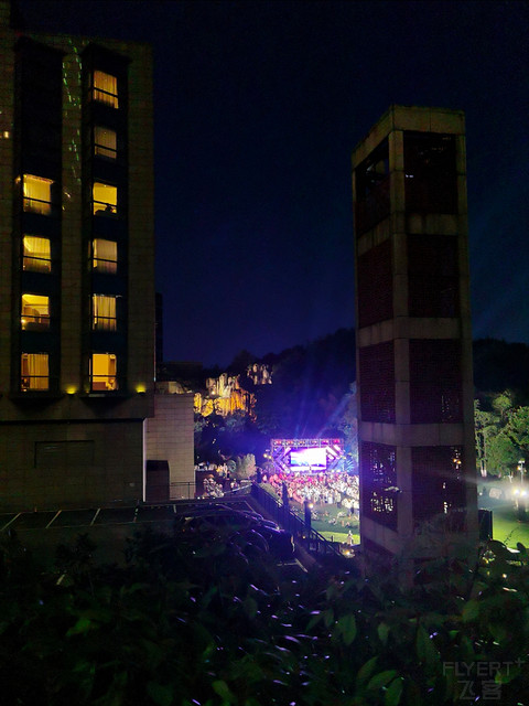 人潮汹涌下的贵阳中天凯悦酒店入住体验