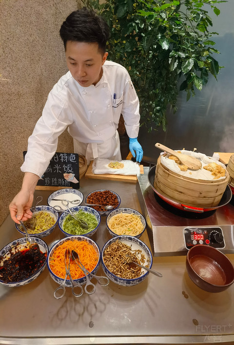 人潮汹涌下的贵阳中天凯悦酒店入住体验