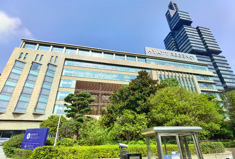人潮汹涌下的贵阳中天凯悦酒店入住体验