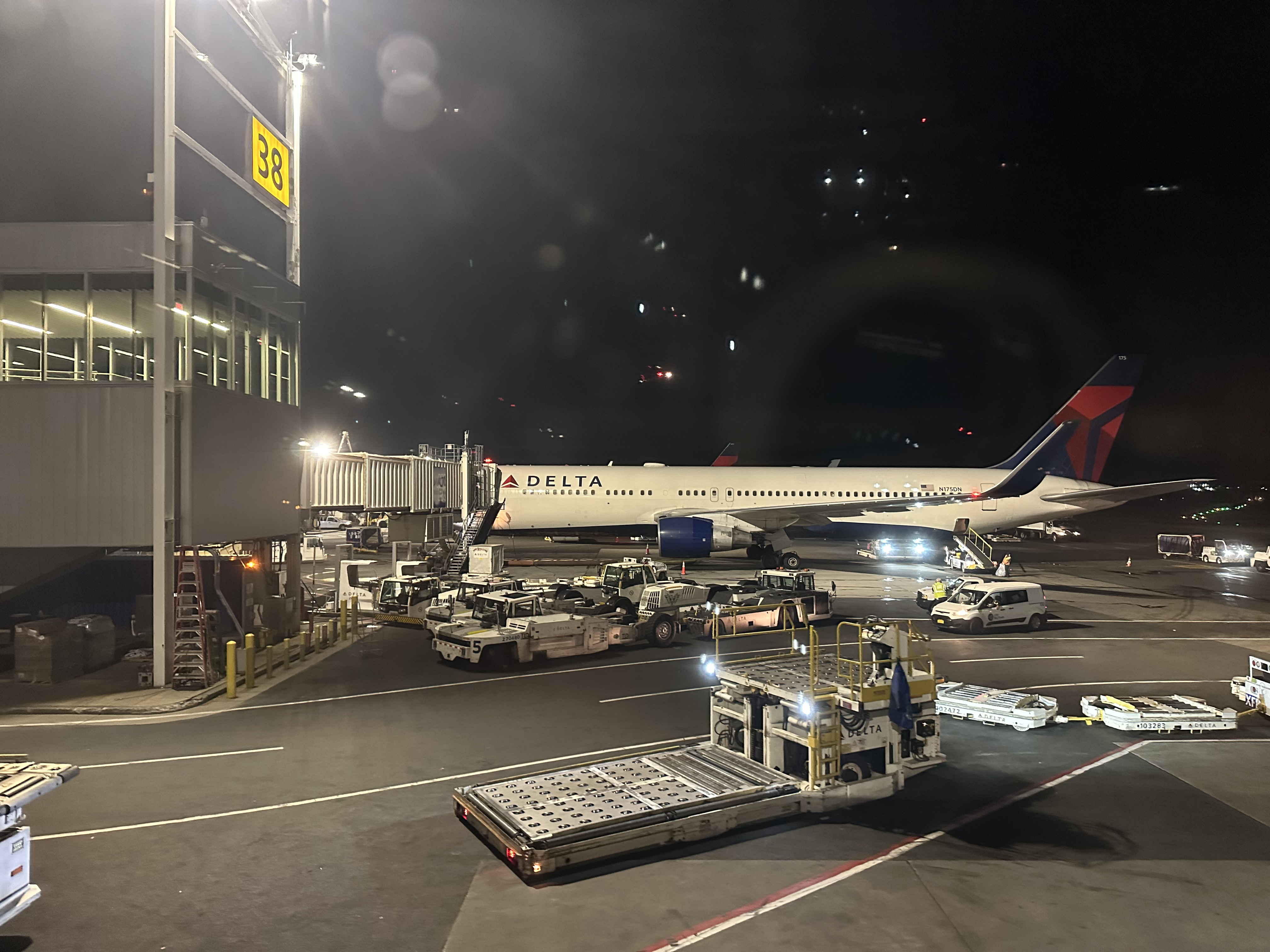 ϣ쫷Ϯ֮ɼ-DL670(LAX-JFK)