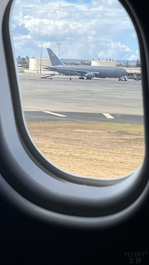 裙摆飘摇，长空扶摇 夏威夷航空HA90 HNL-BOS经济舱体验