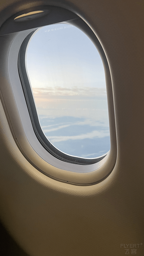 裙摆飘摇，长空扶摇 夏威夷航空HA90 HNL-BOS经济舱体验