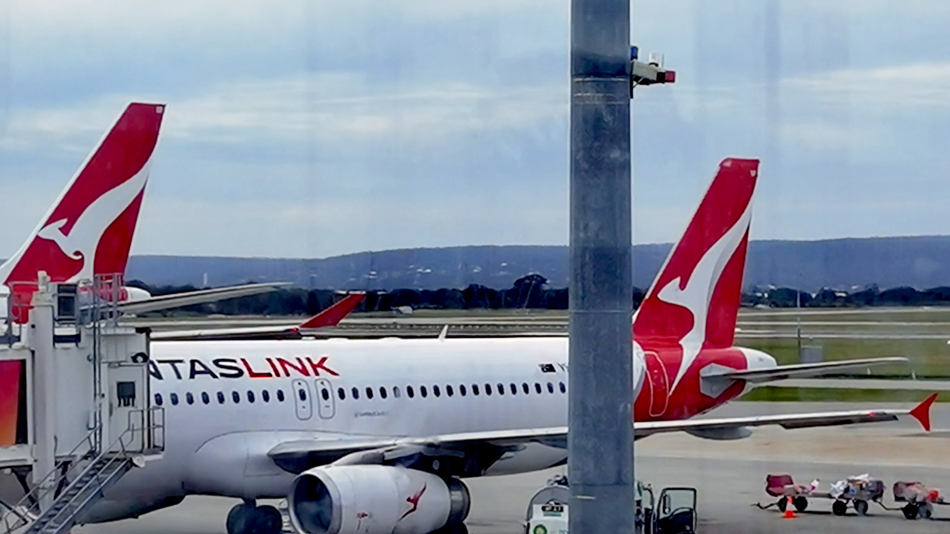 ޺QF886
˹ ÿλ