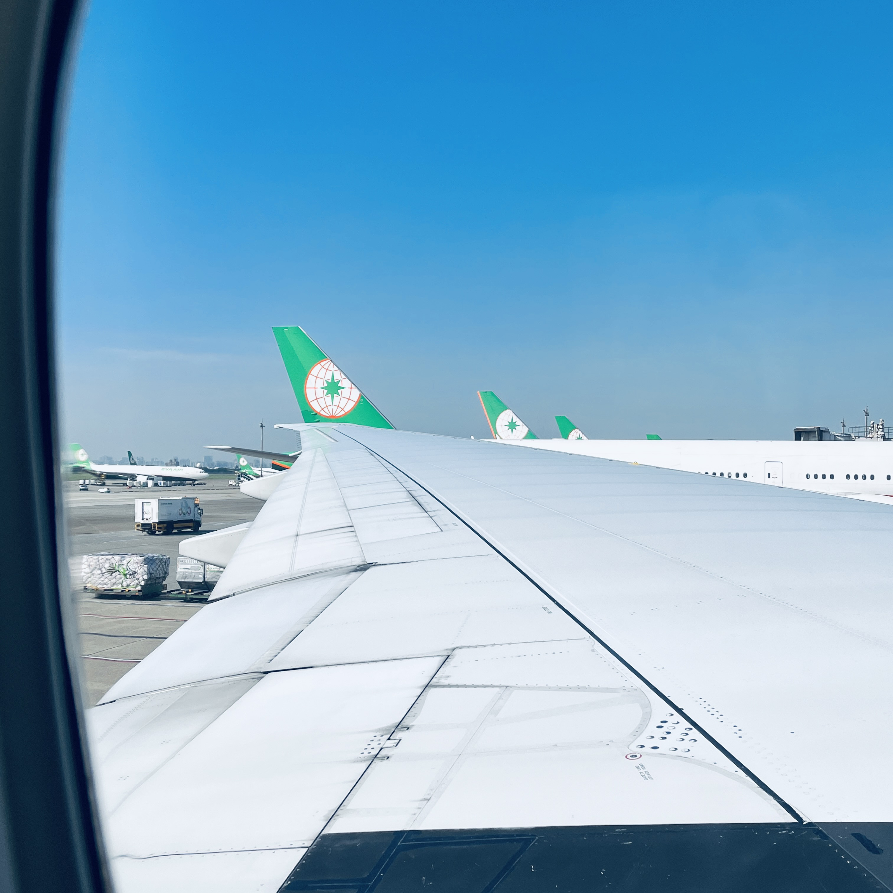 ǰ΢Ц EVA AIR to Sawasdee(สวัสดีค$