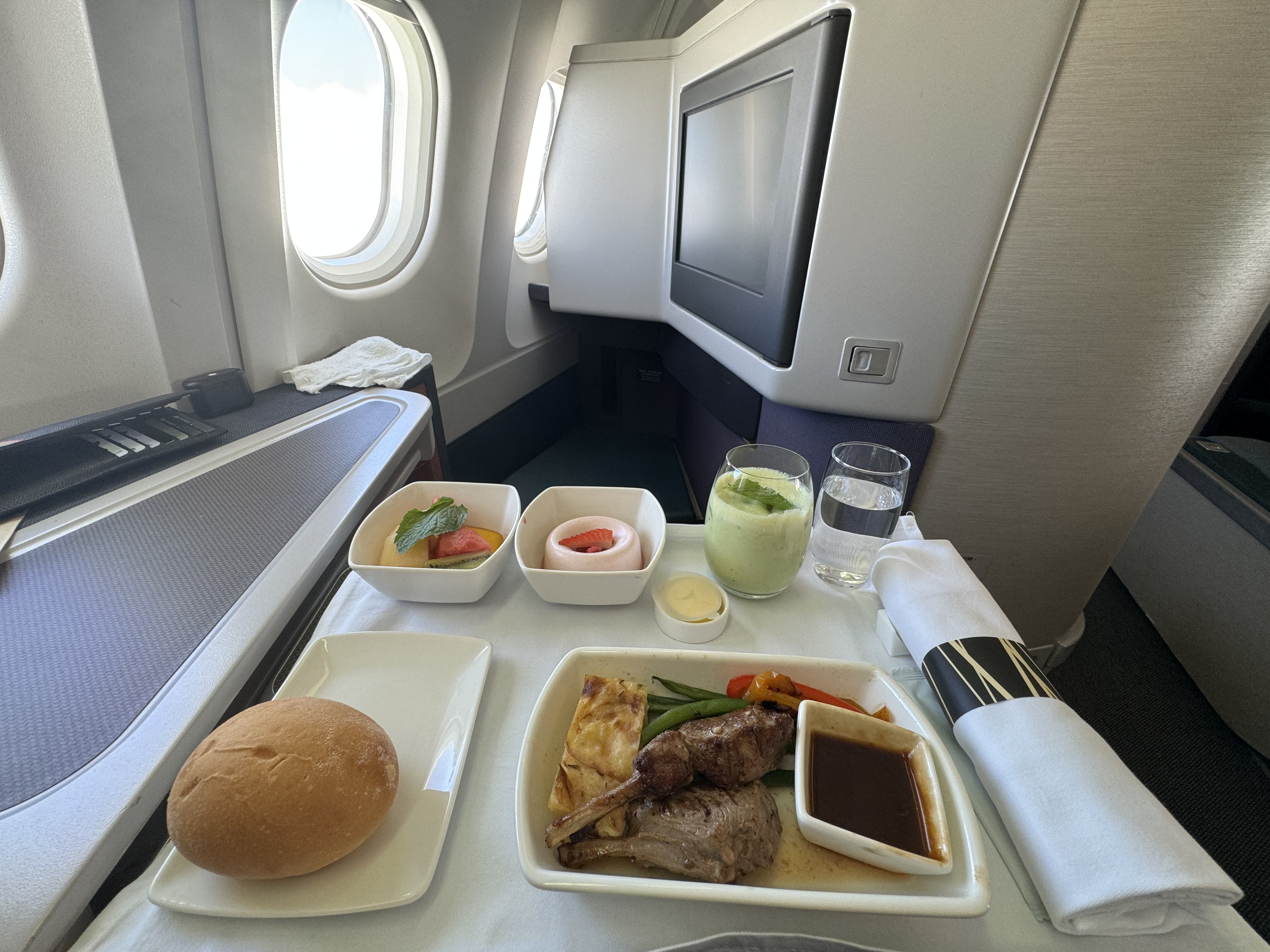 CX937 WUH-HKG