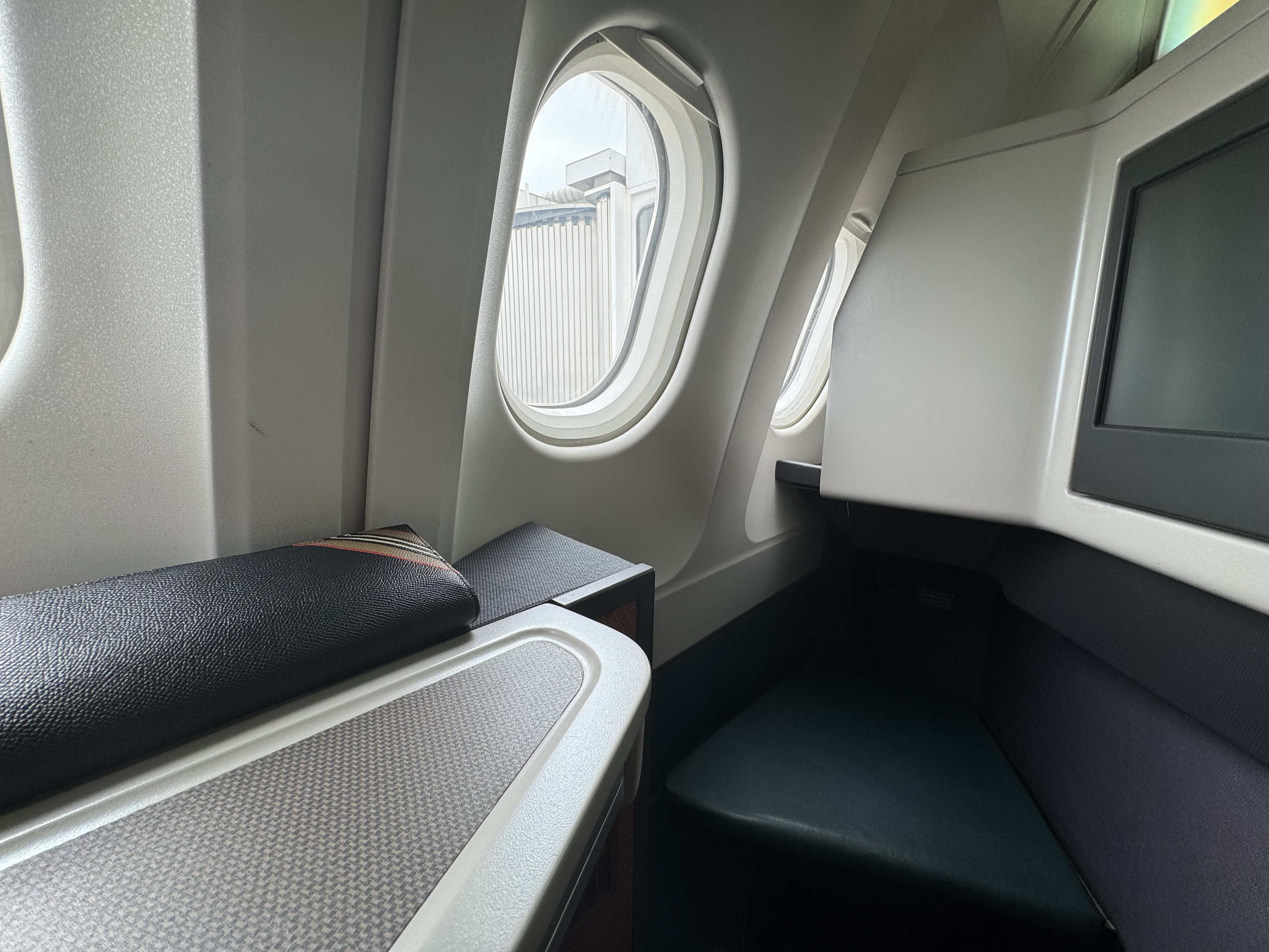 CX937 WUH-HKG