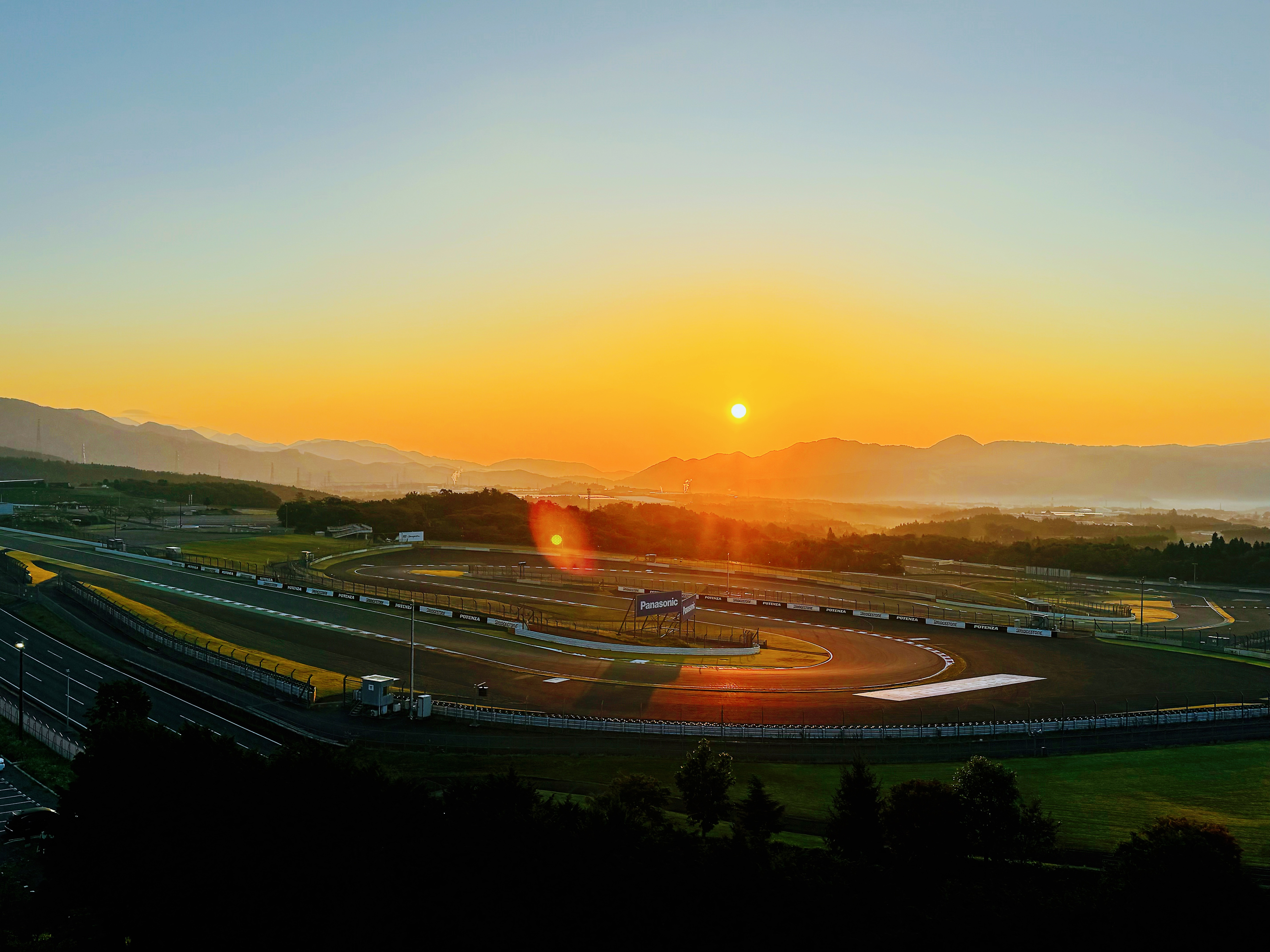 UB ʿƵ Fuji Speedway Hotel