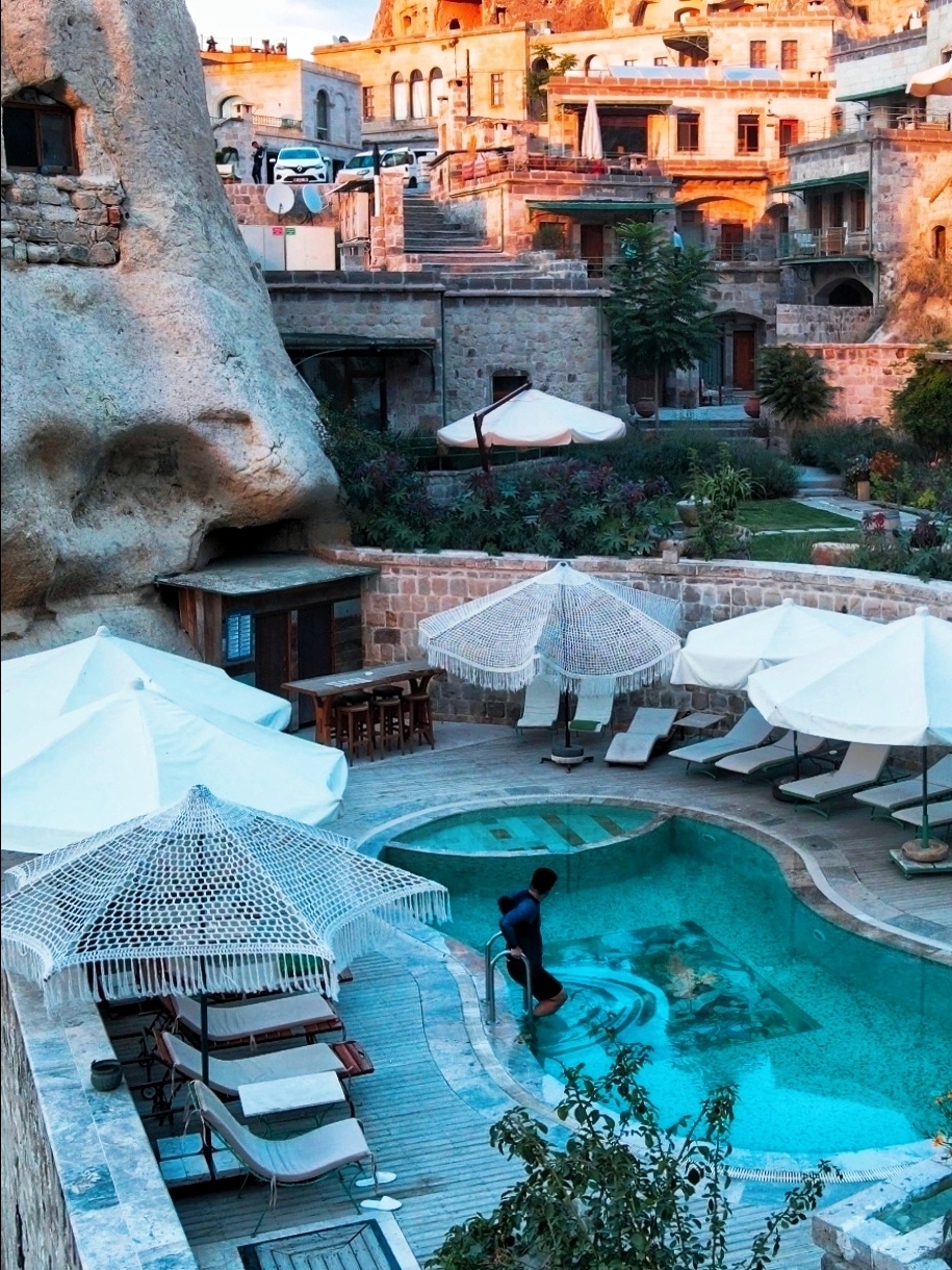 俨ѶѨƵꡪAZA CAVE HOTEL