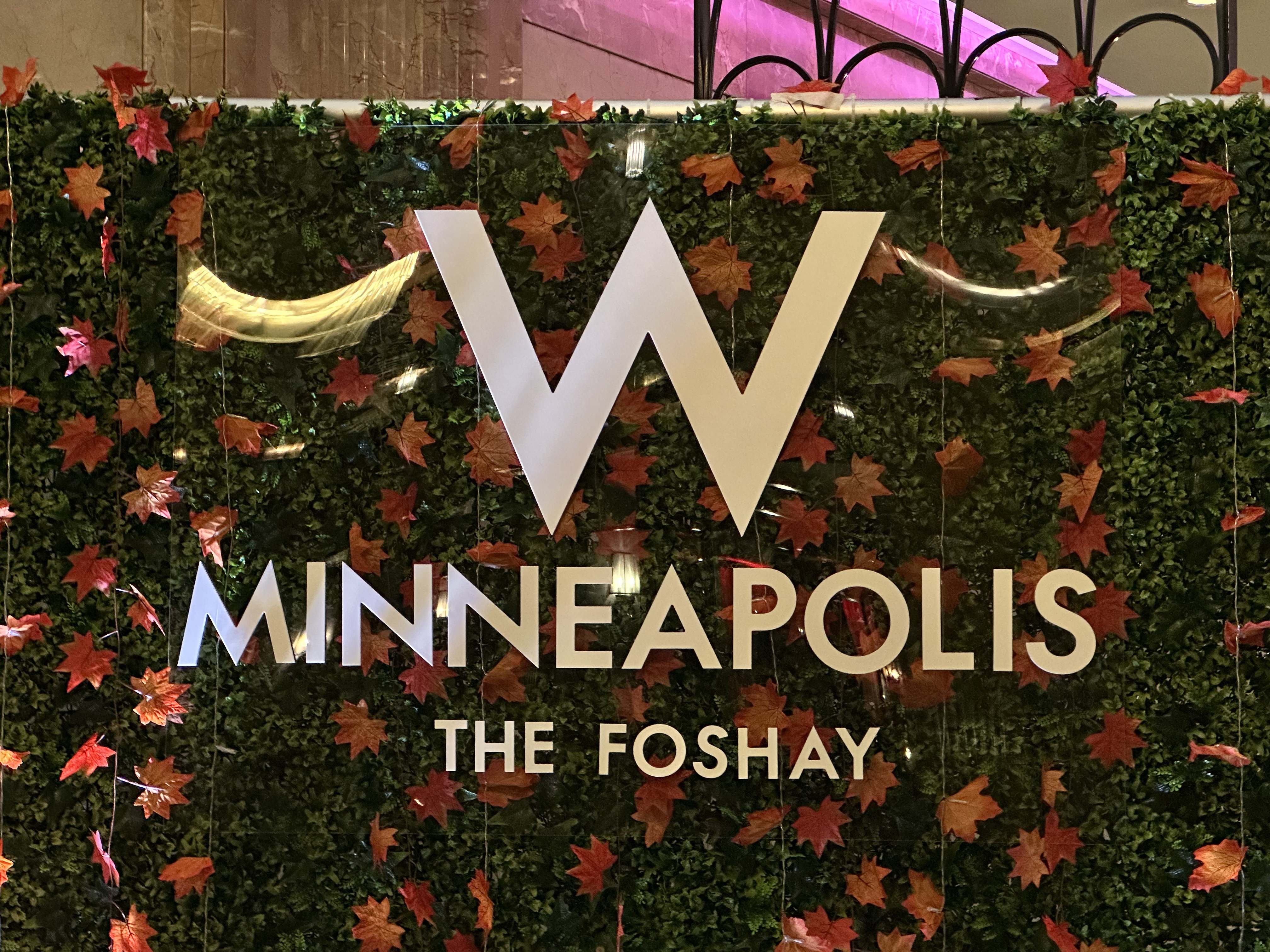 ║W Minneapolis-The Foshay