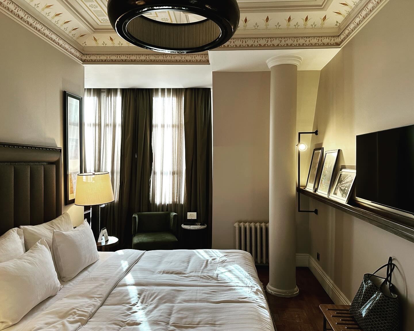 ˹̹The Bank Hotel