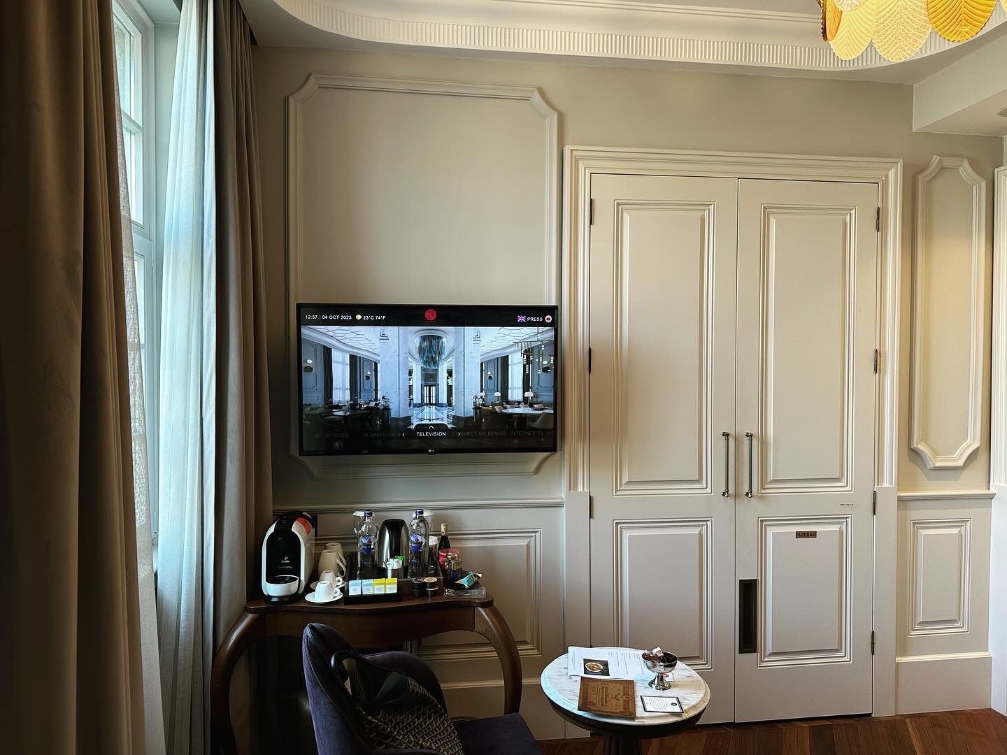 ˹̹The Bank Hotel