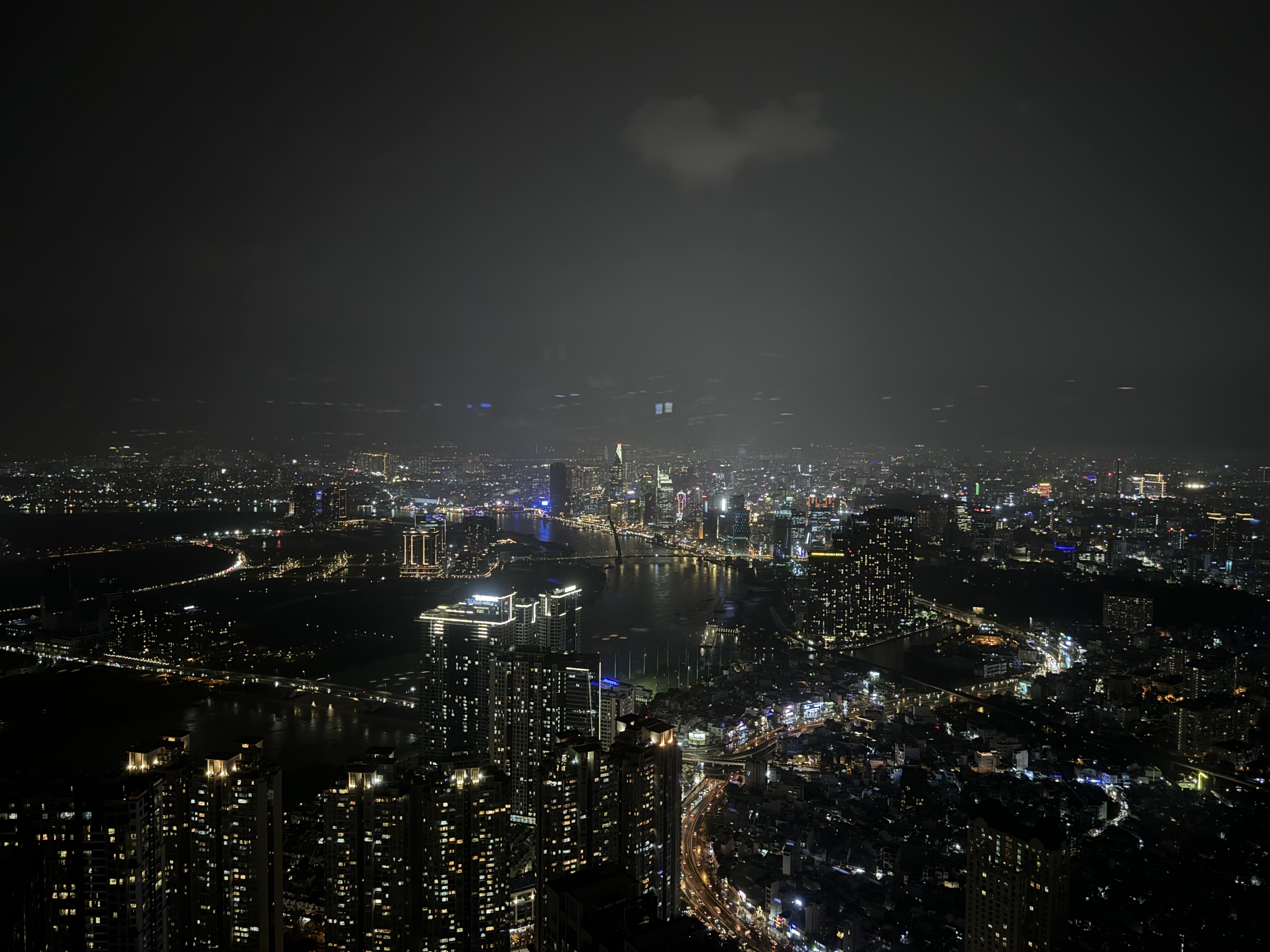 Peak Of Saigon־ Vinpearl Landmark 81 ;ѡƵƽȫ׷