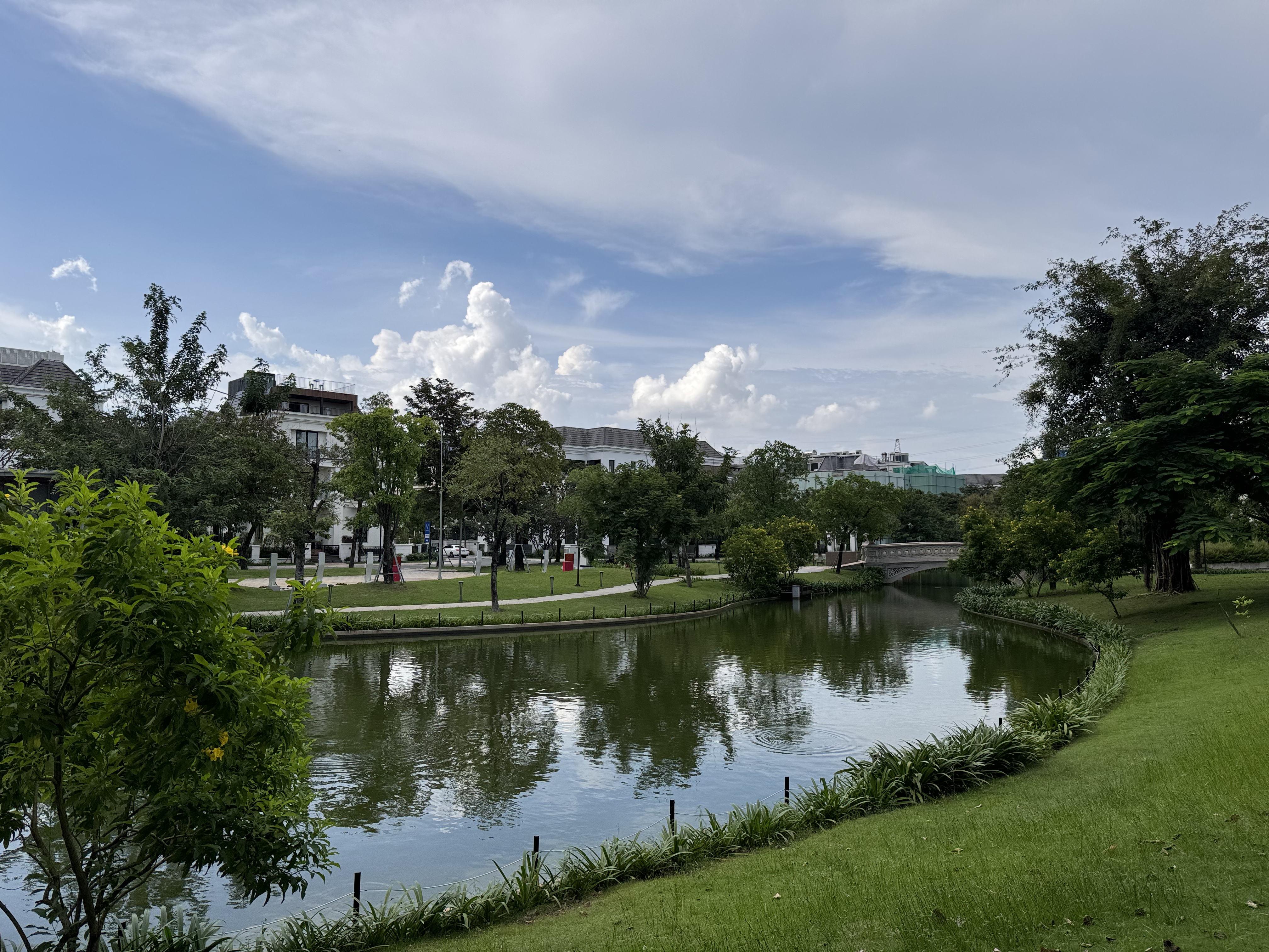 Peak Of Saigon־ Vinpearl Landmark 81 ;ѡƵƽȫ׷