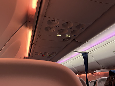 全新波音737 MAX 8 波兰航空第三次飞行