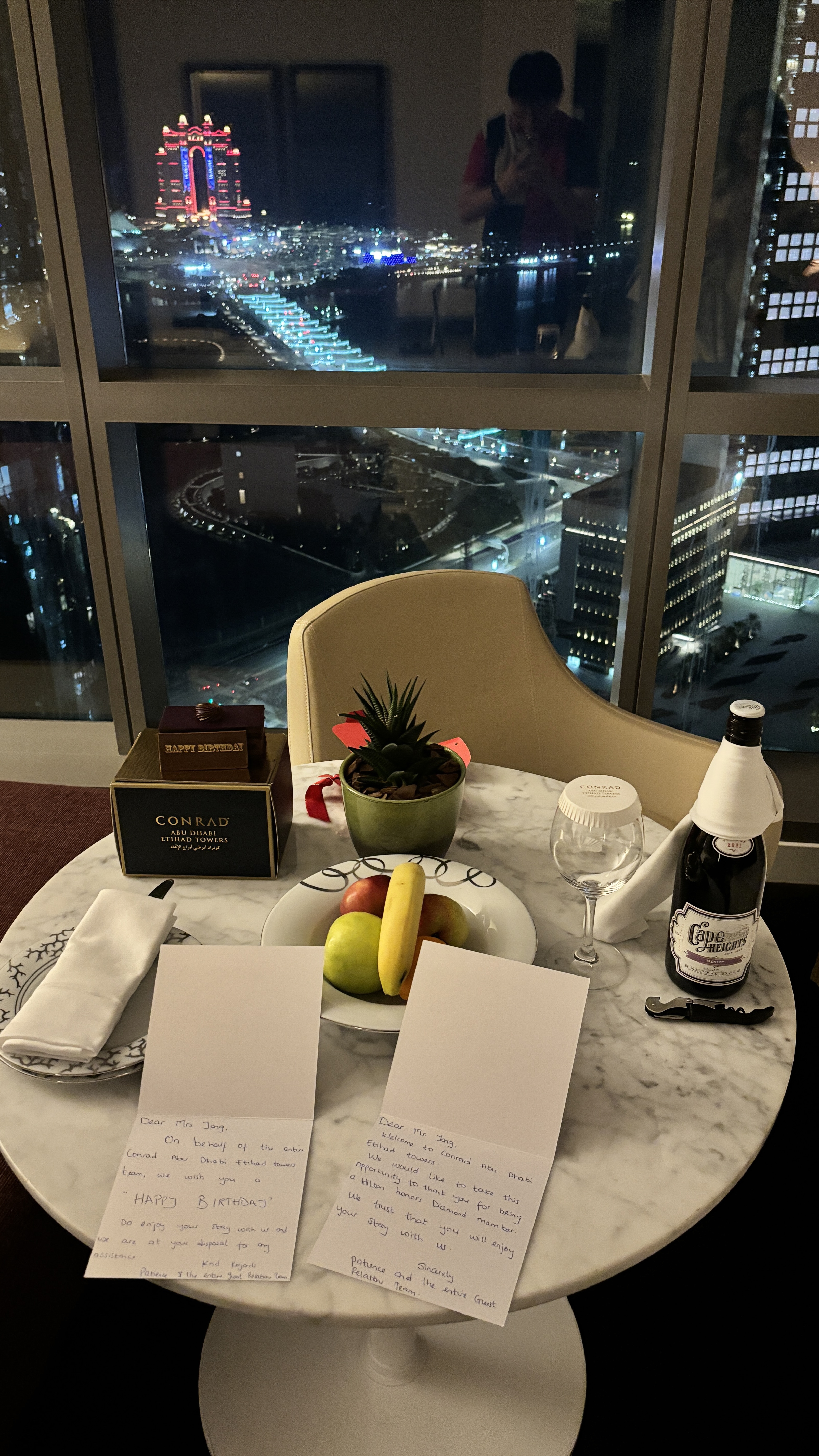 ȿRAbu Dhabi Etihad Towers Conrad ס_
